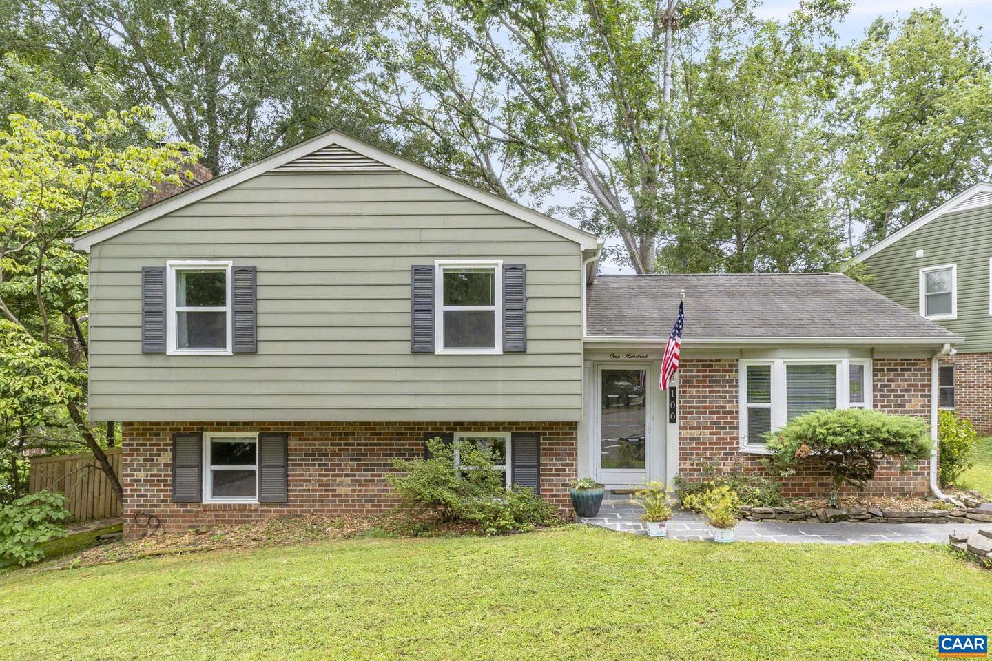 100 GRIMES PL, CHARLOTTESVILLE, Virginia 22902, 3 Bedrooms Bedrooms, ,2 BathroomsBathrooms,Residential,For sale,100 GRIMES PL,667096 MLS # 667096