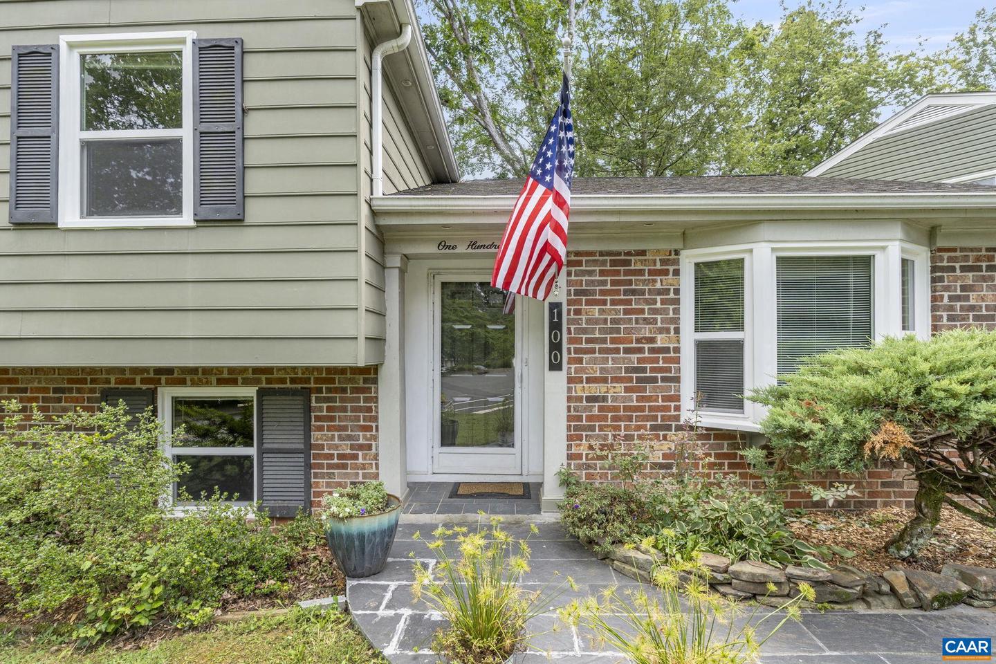 100 GRIMES PL, CHARLOTTESVILLE, Virginia 22902, 3 Bedrooms Bedrooms, ,2 BathroomsBathrooms,Residential,For sale,100 GRIMES PL,667096 MLS # 667096