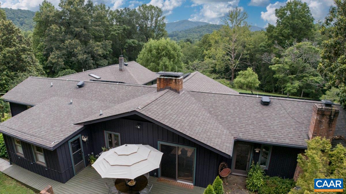 2288 LEXINGTON TPKE, AMHERST, Virginia 24521, 3 Bedrooms Bedrooms, ,4 BathroomsBathrooms,Residential,For sale,2288 LEXINGTON TPKE,667097 MLS # 667097
