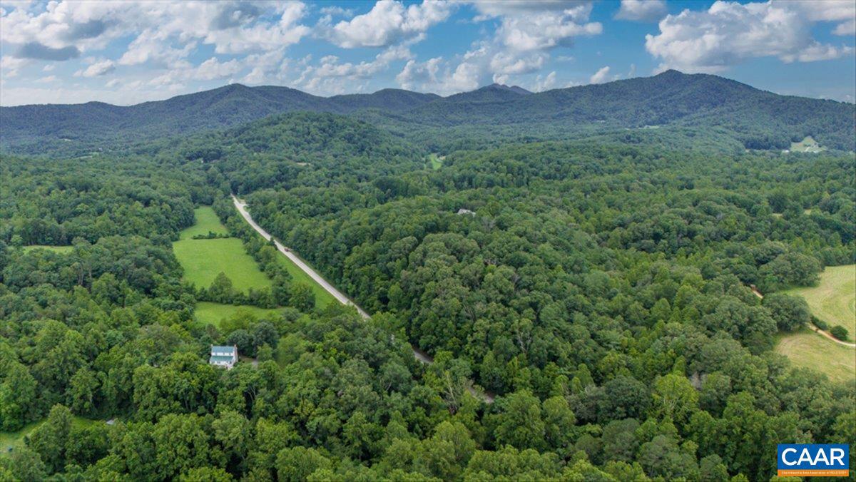 2288 LEXINGTON TPKE, AMHERST, Virginia 24521, 3 Bedrooms Bedrooms, ,4 BathroomsBathrooms,Residential,For sale,2288 LEXINGTON TPKE,667097 MLS # 667097