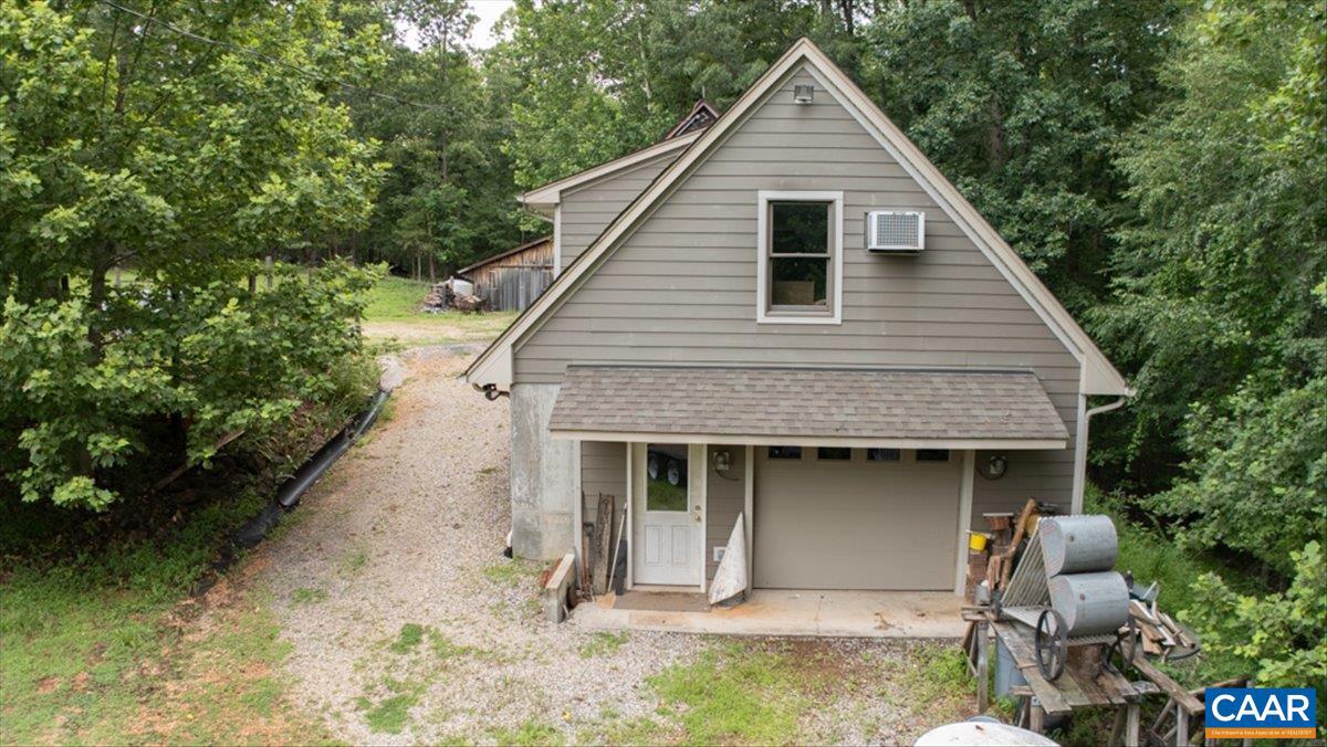 2288 LEXINGTON TPKE, AMHERST, Virginia 24521, 3 Bedrooms Bedrooms, ,4 BathroomsBathrooms,Residential,For sale,2288 LEXINGTON TPKE,667097 MLS # 667097