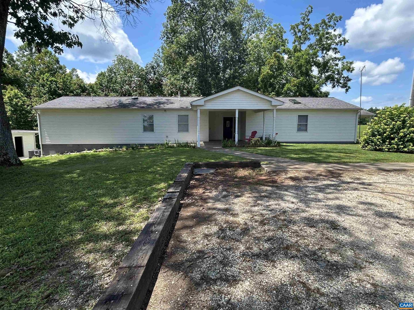 897 WILLOW LAKE RD, BUCKINGHAM, Virginia 23921, 3 Bedrooms Bedrooms, ,2 BathroomsBathrooms,Residential,For sale,897 WILLOW LAKE RD,667099 MLS # 667099