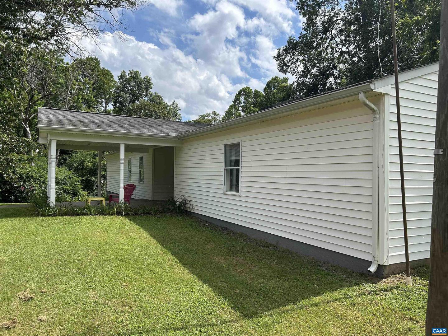 897 WILLOW LAKE RD, BUCKINGHAM, Virginia 23921, 3 Bedrooms Bedrooms, ,2 BathroomsBathrooms,Residential,For sale,897 WILLOW LAKE RD,667099 MLS # 667099