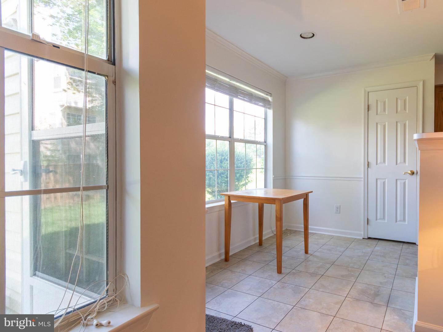 11002 KOMAN CIR #103, MANASSAS, Virginia 20109, 2 Bedrooms Bedrooms, ,2 BathroomsBathrooms,Residential,For sale,11002 KOMAN CIR #103,VAPW2099946 MLS # VAPW2099946