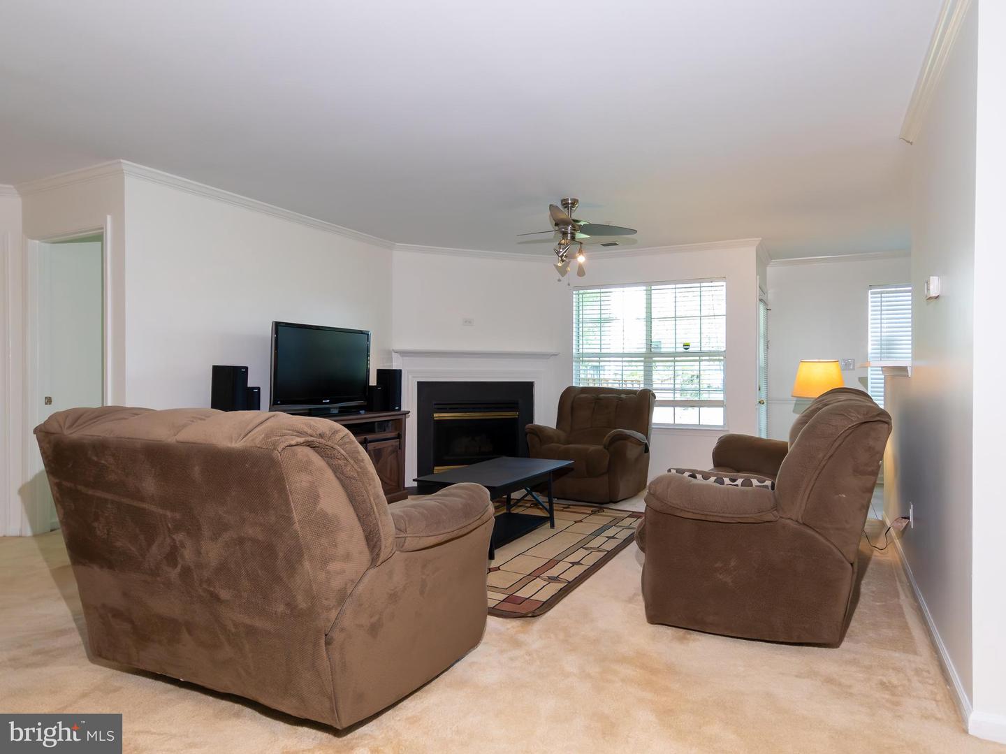 11002 KOMAN CIR #103, MANASSAS, Virginia 20109, 2 Bedrooms Bedrooms, ,2 BathroomsBathrooms,Residential,For sale,11002 KOMAN CIR #103,VAPW2099946 MLS # VAPW2099946