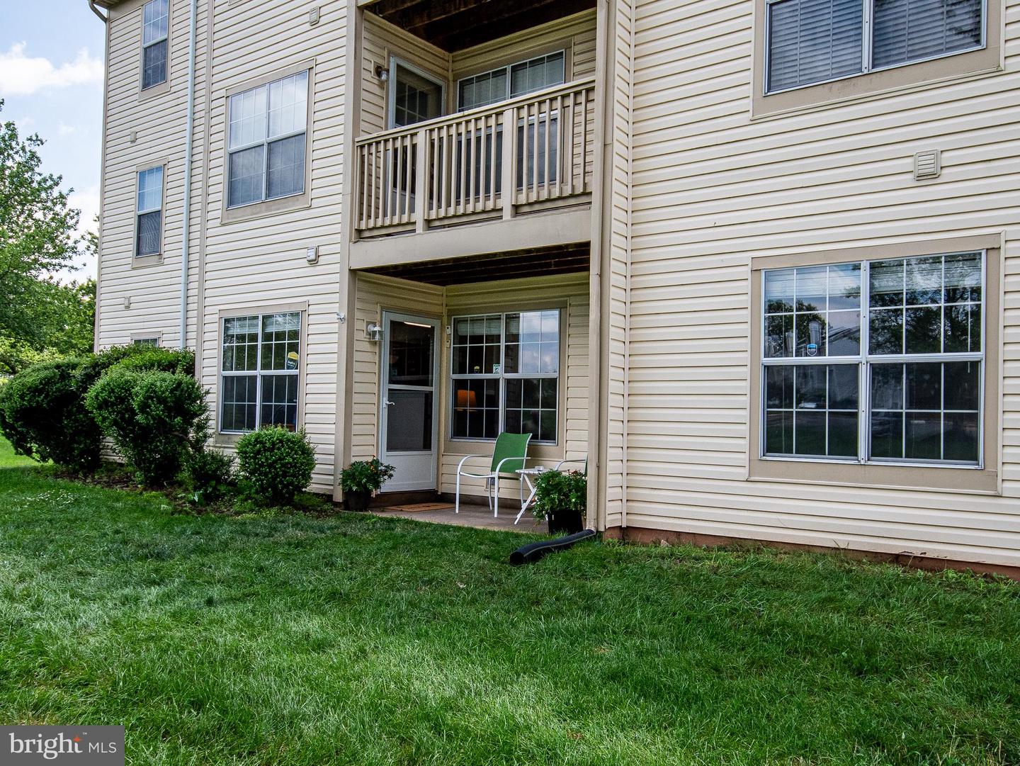 11002 KOMAN CIR #103, MANASSAS, Virginia 20109, 2 Bedrooms Bedrooms, ,2 BathroomsBathrooms,Residential,For sale,11002 KOMAN CIR #103,VAPW2099946 MLS # VAPW2099946