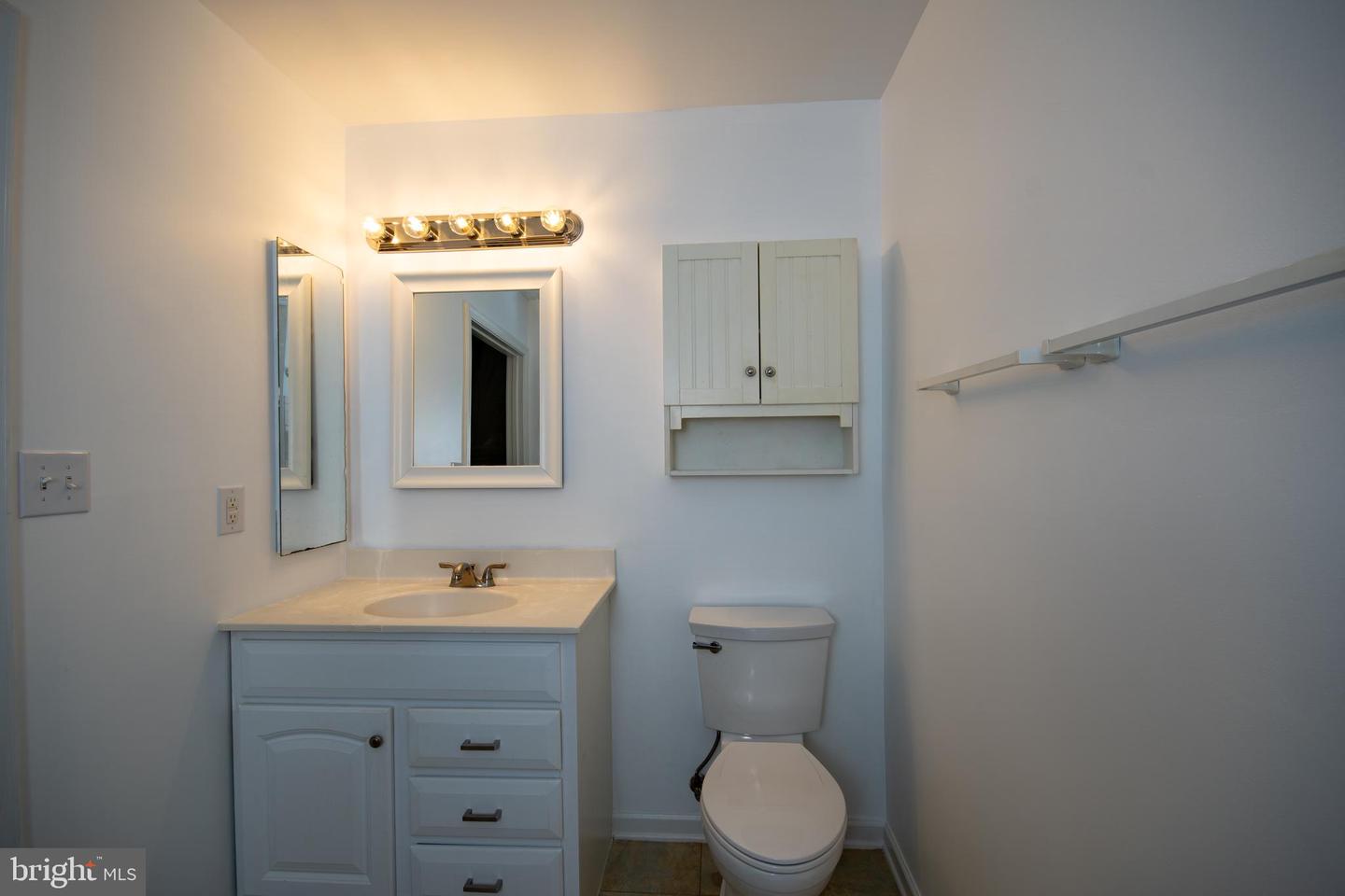 11002 KOMAN CIR #103, MANASSAS, Virginia 20109, 2 Bedrooms Bedrooms, ,2 BathroomsBathrooms,Residential,For sale,11002 KOMAN CIR #103,VAPW2099946 MLS # VAPW2099946