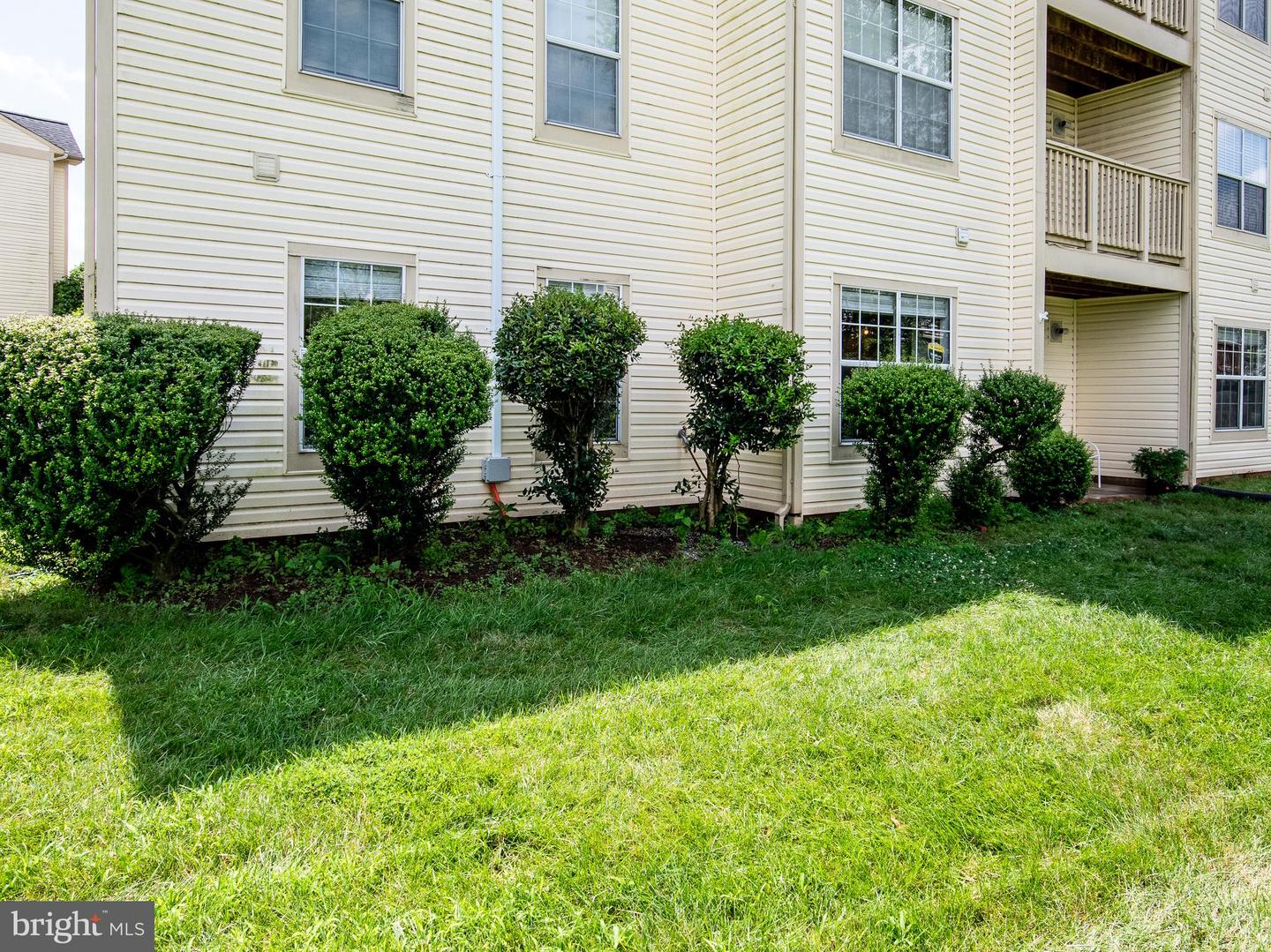 11002 KOMAN CIR #103, MANASSAS, Virginia 20109, 2 Bedrooms Bedrooms, ,2 BathroomsBathrooms,Residential,For sale,11002 KOMAN CIR #103,VAPW2099946 MLS # VAPW2099946