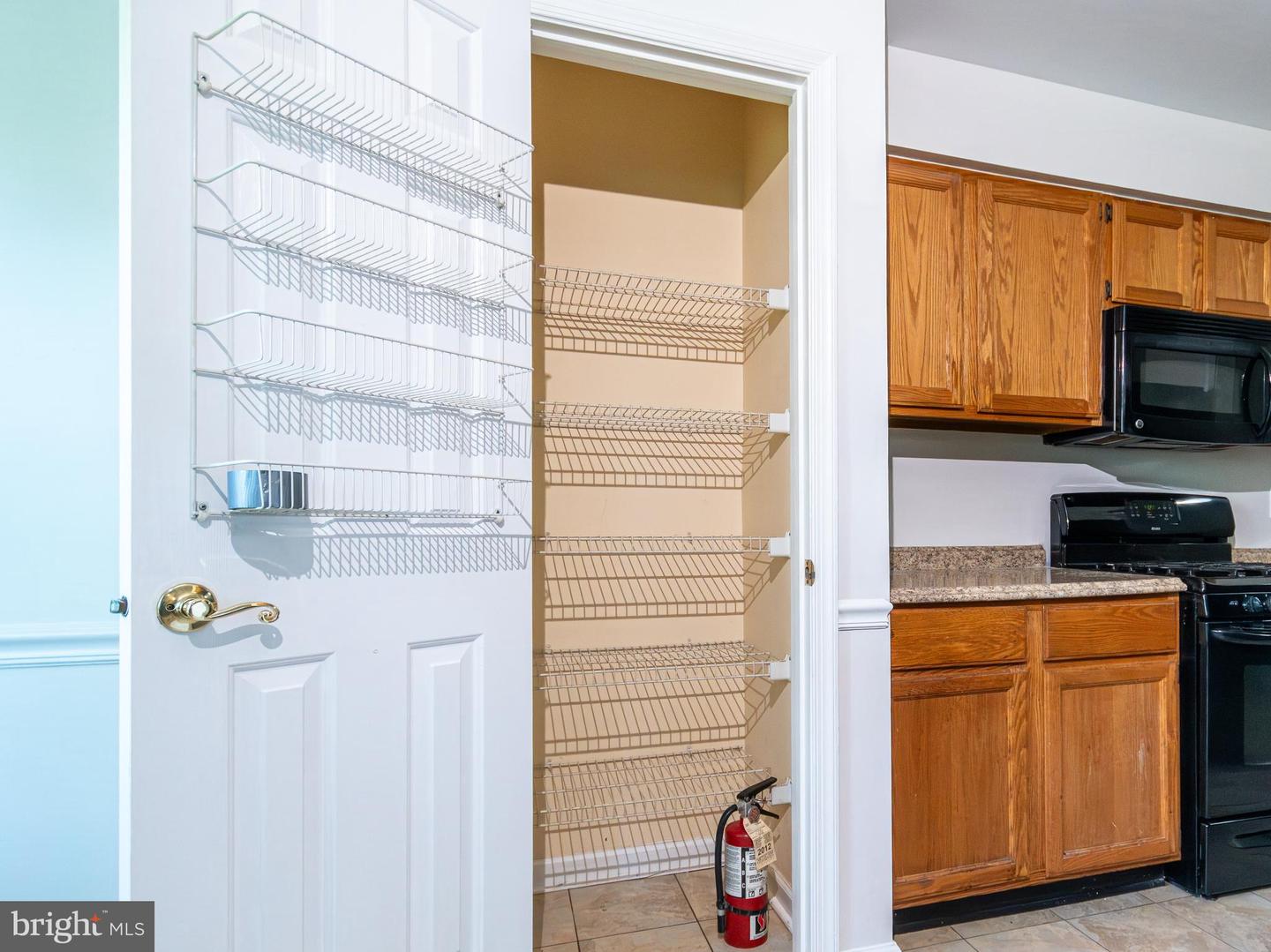 11002 KOMAN CIR #103, MANASSAS, Virginia 20109, 2 Bedrooms Bedrooms, ,2 BathroomsBathrooms,Residential,For sale,11002 KOMAN CIR #103,VAPW2099946 MLS # VAPW2099946