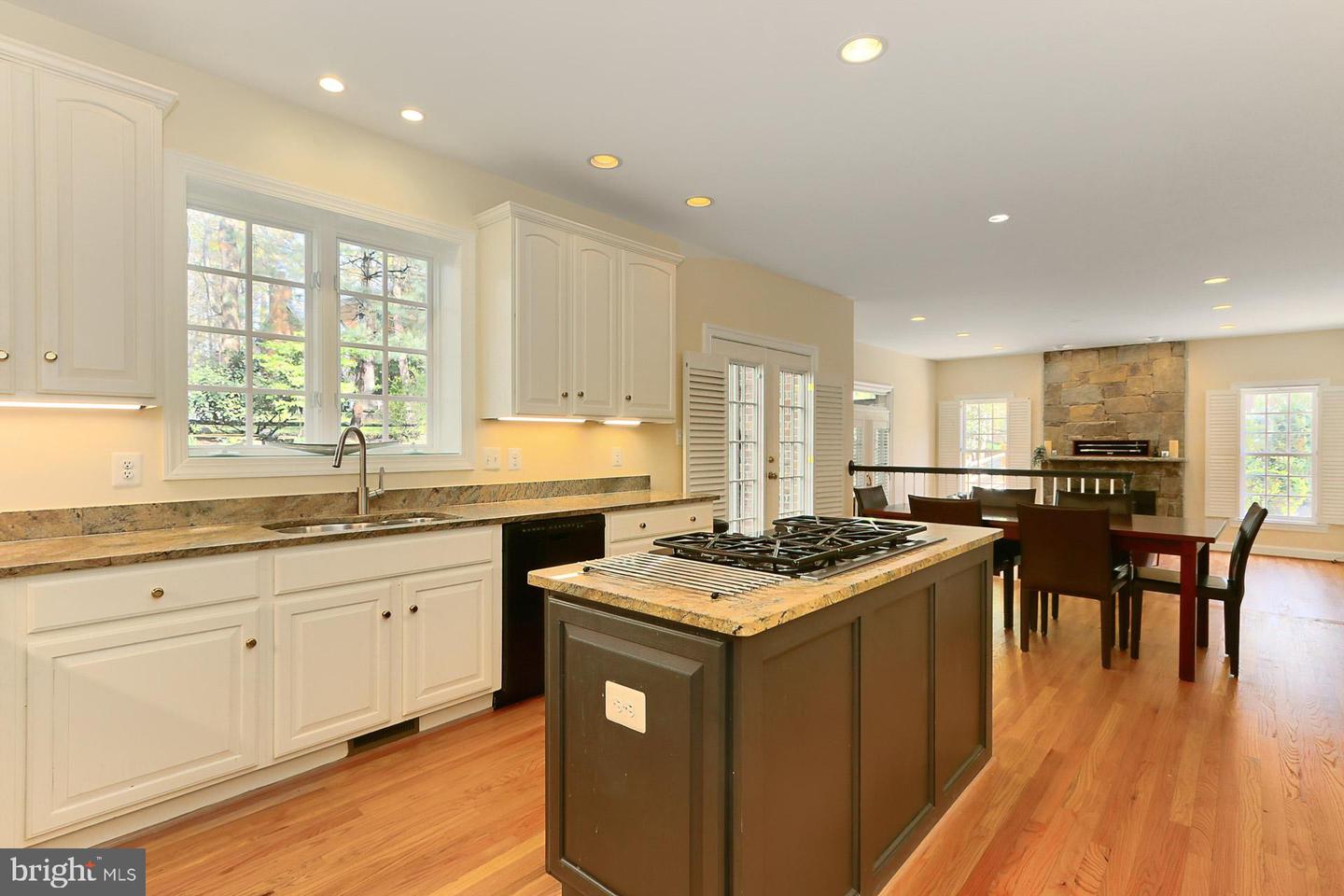 3706 RUST RD, ANNANDALE, Virginia 22003, 5 Bedrooms Bedrooms, ,4 BathroomsBathrooms,Residential,For sale,3706 RUST RD,VAFX2257464 MLS # VAFX2257464