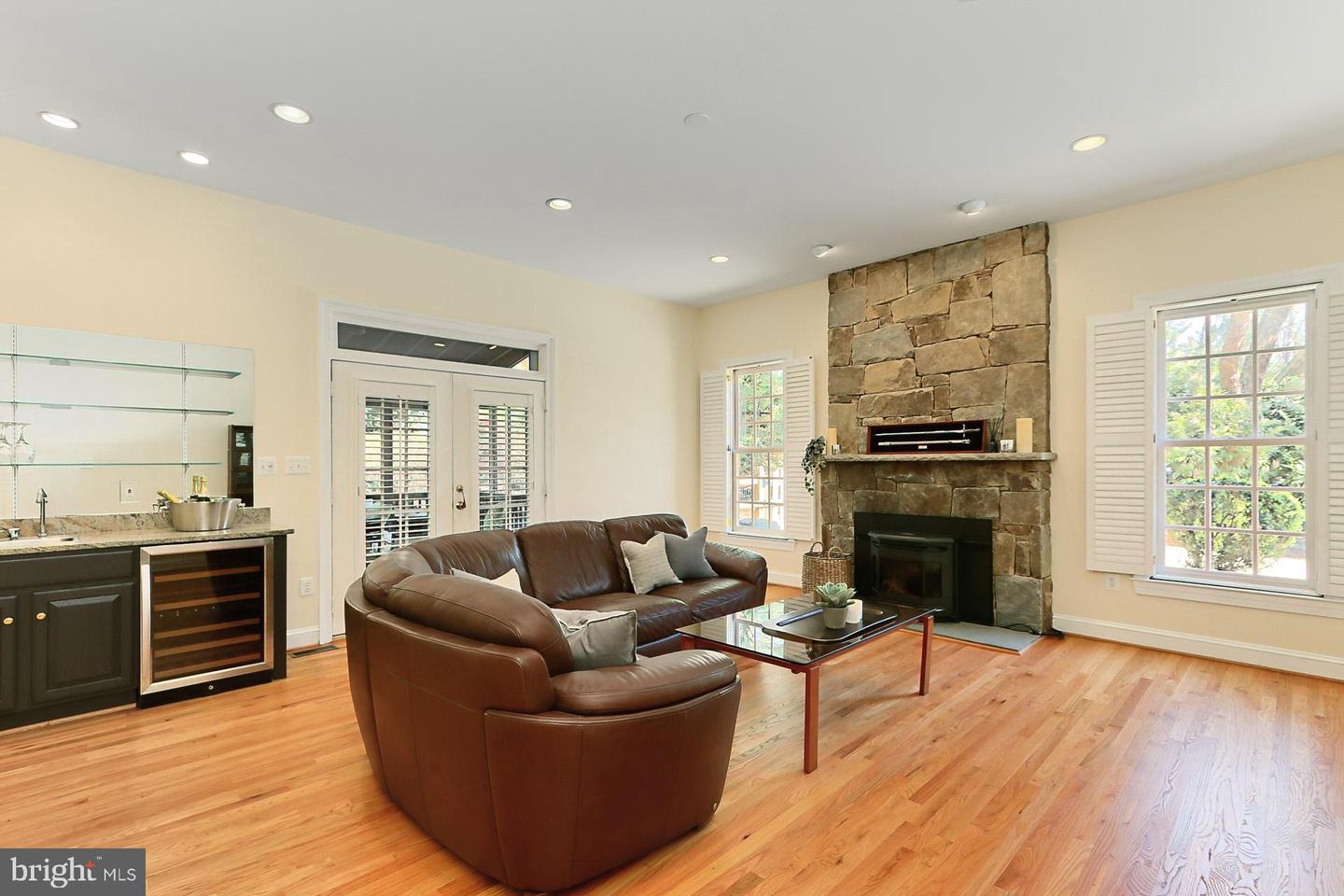 3706 RUST RD, ANNANDALE, Virginia 22003, 5 Bedrooms Bedrooms, ,4 BathroomsBathrooms,Residential,For sale,3706 RUST RD,VAFX2257464 MLS # VAFX2257464