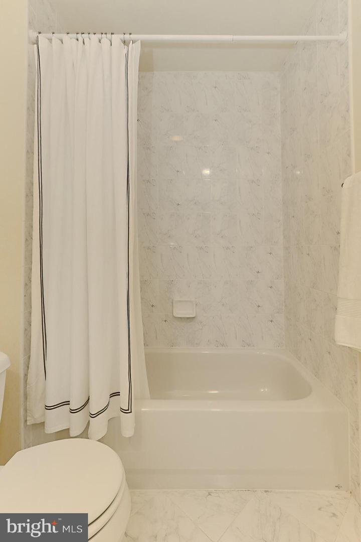 3706 RUST RD, ANNANDALE, Virginia 22003, 5 Bedrooms Bedrooms, ,4 BathroomsBathrooms,Residential,For sale,3706 RUST RD,VAFX2257464 MLS # VAFX2257464