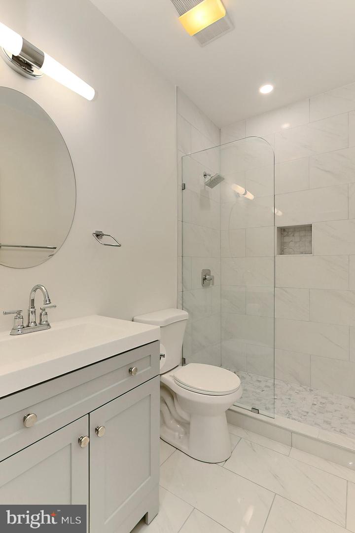 3706 RUST RD, ANNANDALE, Virginia 22003, 5 Bedrooms Bedrooms, ,4 BathroomsBathrooms,Residential,For sale,3706 RUST RD,VAFX2257464 MLS # VAFX2257464