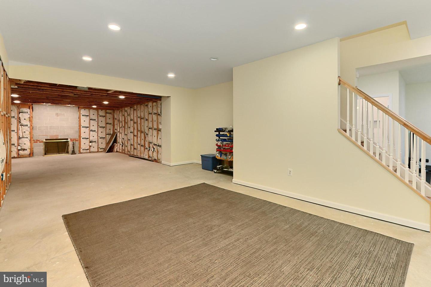3706 RUST RD, ANNANDALE, Virginia 22003, 5 Bedrooms Bedrooms, ,4 BathroomsBathrooms,Residential,For sale,3706 RUST RD,VAFX2257464 MLS # VAFX2257464