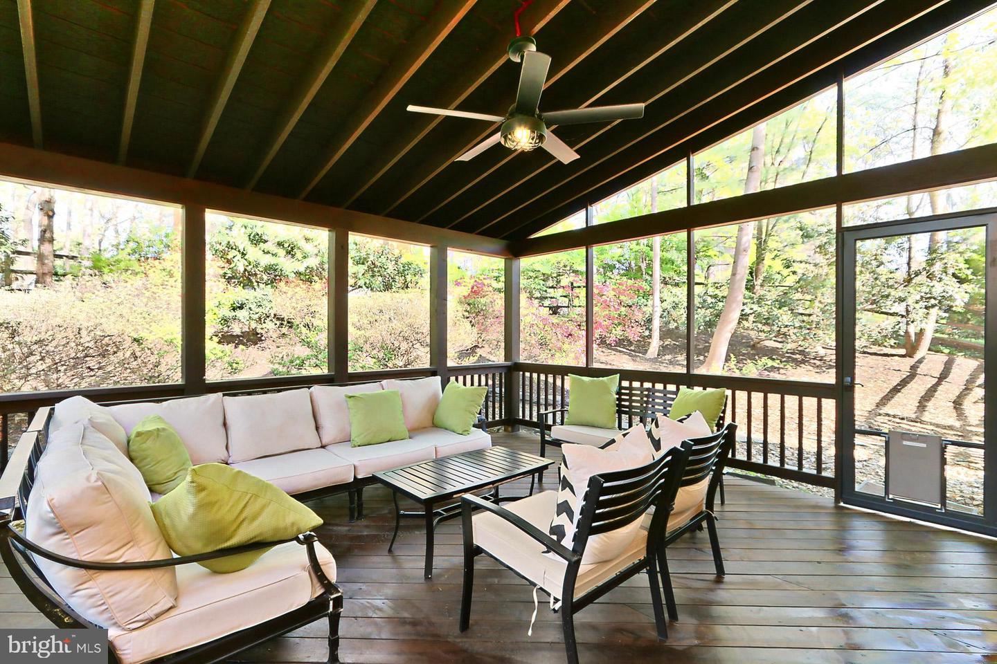 3706 RUST RD, ANNANDALE, Virginia 22003, 5 Bedrooms Bedrooms, ,4 BathroomsBathrooms,Residential,For sale,3706 RUST RD,VAFX2257464 MLS # VAFX2257464