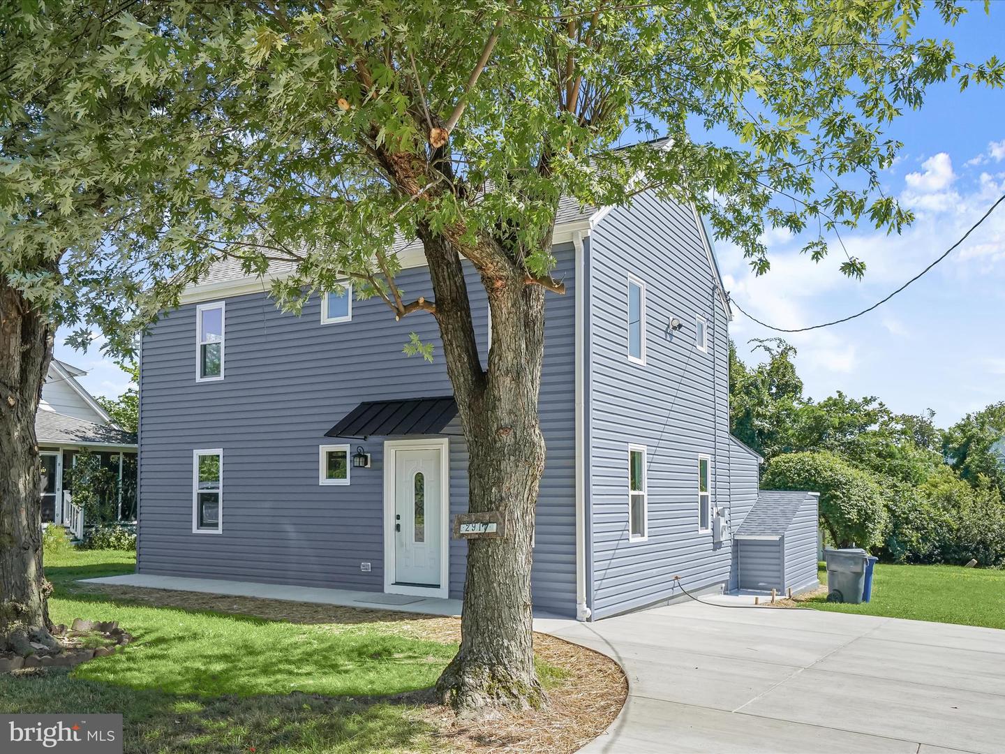 2917 E LEE AVE, ALEXANDRIA, Virginia 22306, 4 Bedrooms Bedrooms, ,3 BathroomsBathrooms,Residential,For sale,2917 E LEE AVE,VAFX2257516 MLS # VAFX2257516