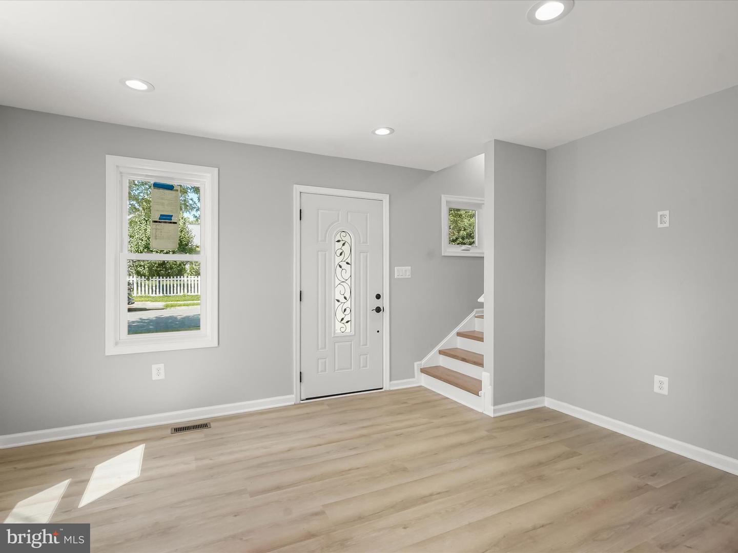 2917 E LEE AVE, ALEXANDRIA, Virginia 22306, 4 Bedrooms Bedrooms, ,3 BathroomsBathrooms,Residential,For sale,2917 E LEE AVE,VAFX2257516 MLS # VAFX2257516