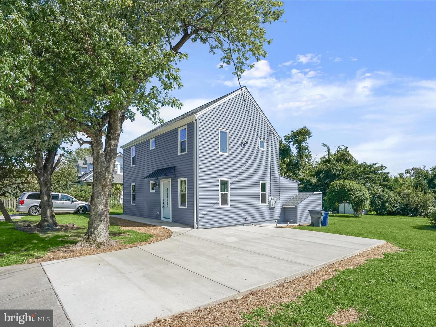 2917 E LEE AVE, ALEXANDRIA, Virginia 22306, 4 Bedrooms Bedrooms, ,3 BathroomsBathrooms,Residential,For sale,2917 E LEE AVE,VAFX2257516 MLS # VAFX2257516