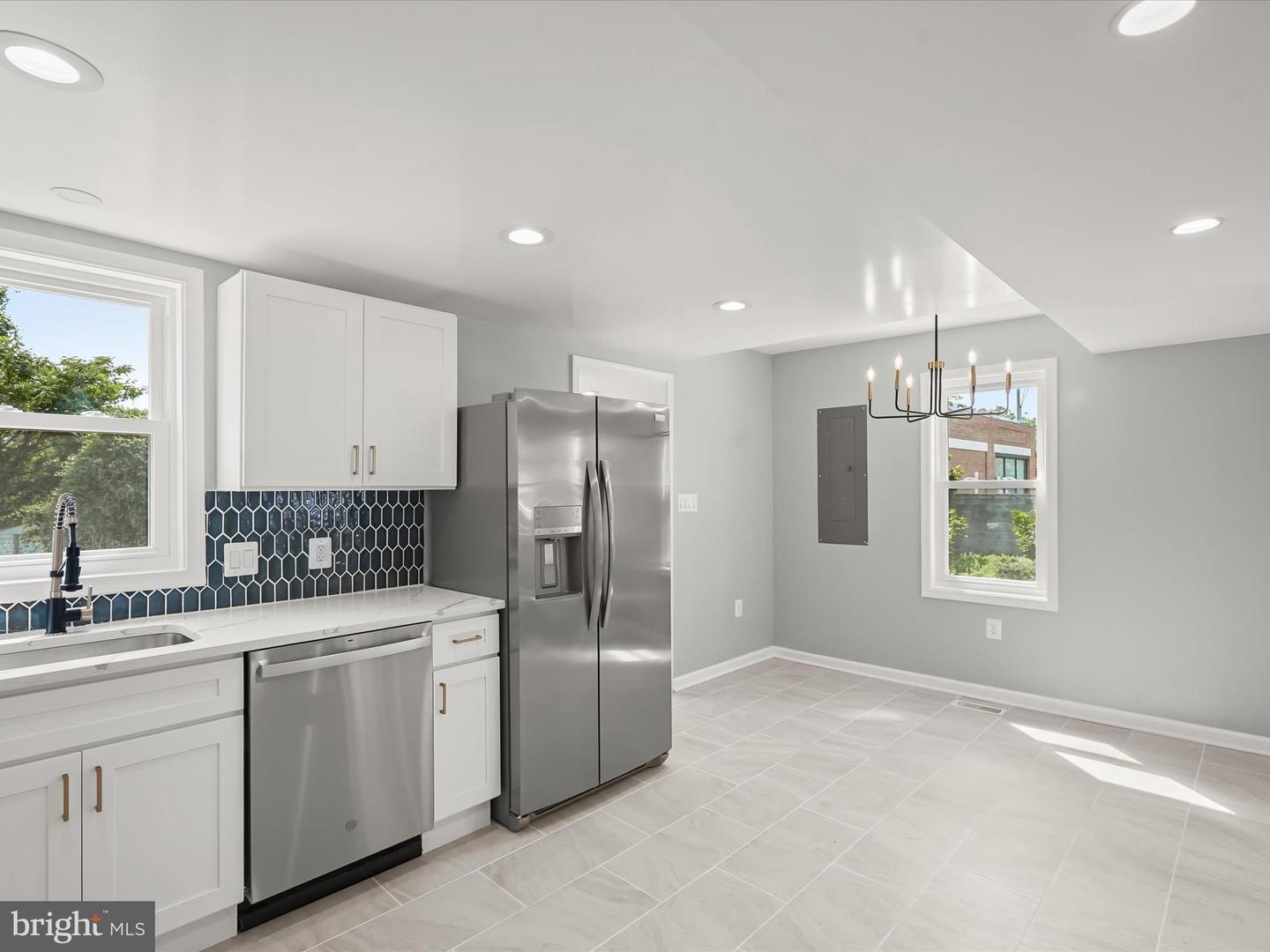 2917 E LEE AVE, ALEXANDRIA, Virginia 22306, 4 Bedrooms Bedrooms, ,3 BathroomsBathrooms,Residential,For sale,2917 E LEE AVE,VAFX2257516 MLS # VAFX2257516