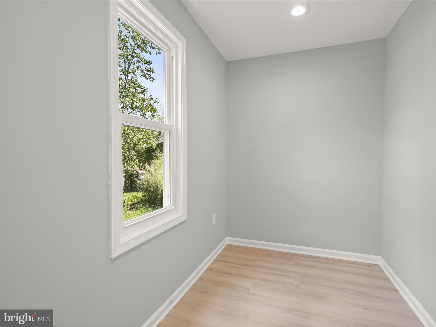 2917 E LEE AVE, ALEXANDRIA, Virginia 22306, 4 Bedrooms Bedrooms, ,3 BathroomsBathrooms,Residential,For sale,2917 E LEE AVE,VAFX2257516 MLS # VAFX2257516