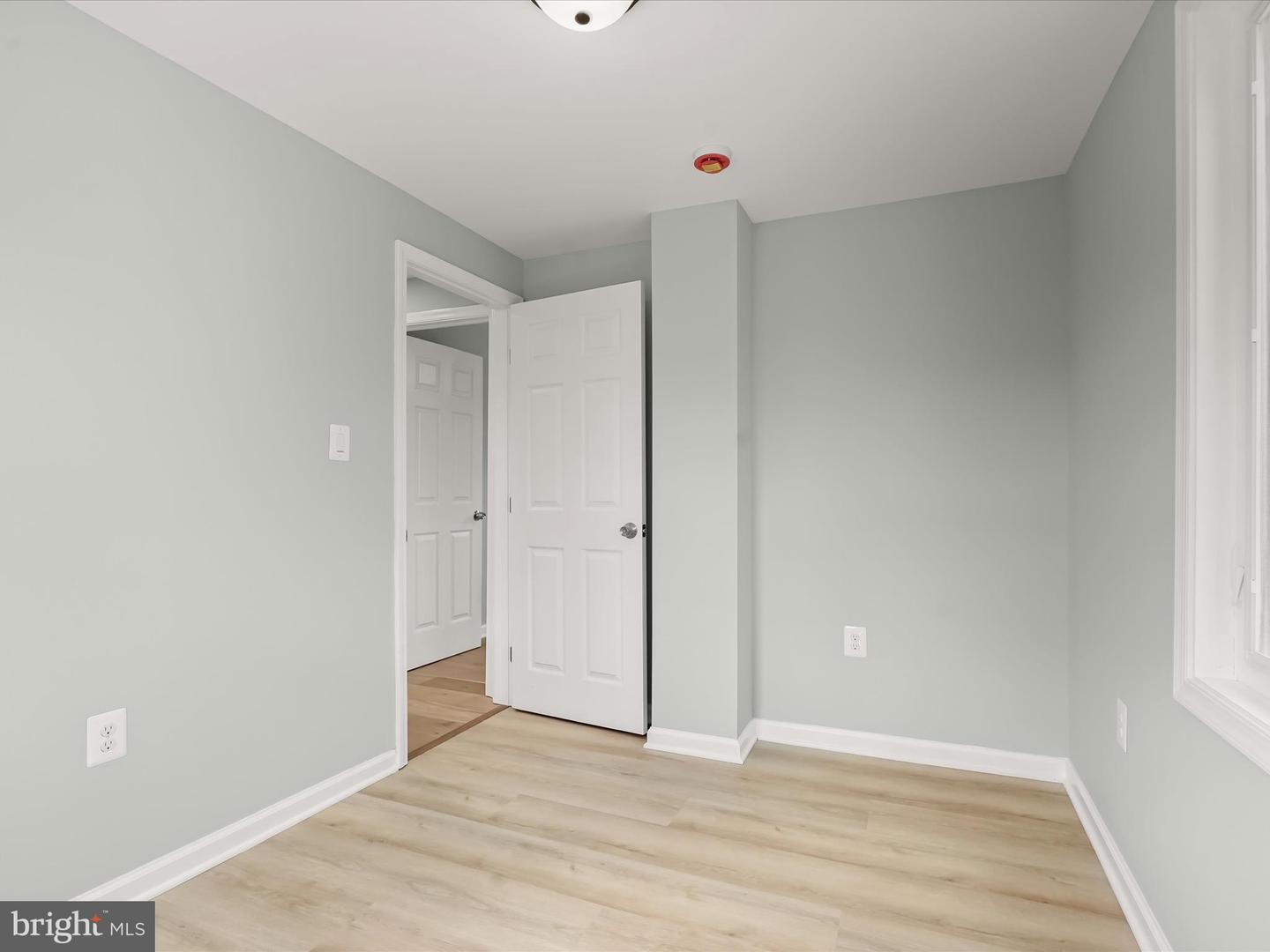 2917 E LEE AVE, ALEXANDRIA, Virginia 22306, 4 Bedrooms Bedrooms, ,3 BathroomsBathrooms,Residential,For sale,2917 E LEE AVE,VAFX2257516 MLS # VAFX2257516