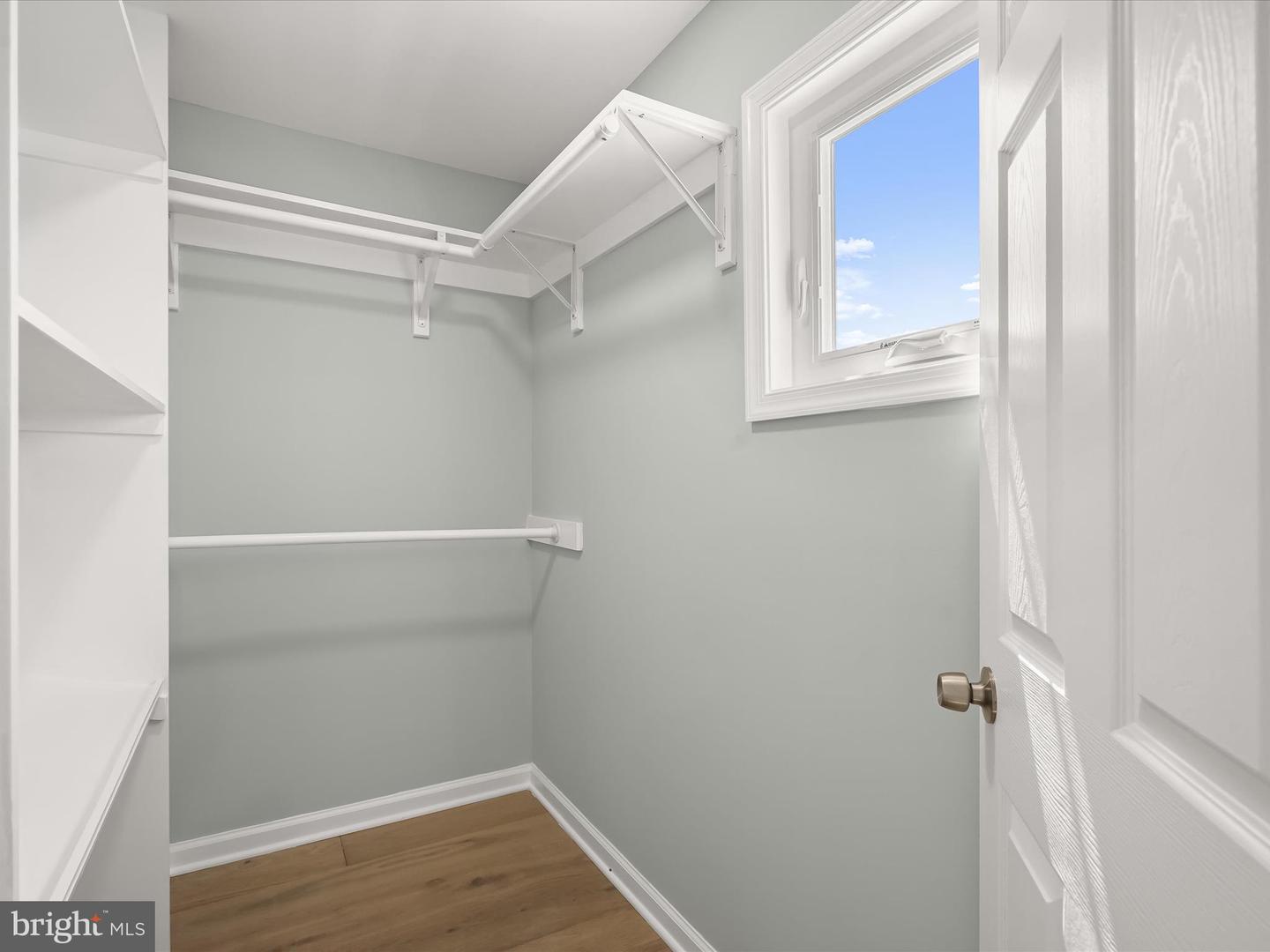2917 E LEE AVE, ALEXANDRIA, Virginia 22306, 4 Bedrooms Bedrooms, ,3 BathroomsBathrooms,Residential,For sale,2917 E LEE AVE,VAFX2257516 MLS # VAFX2257516
