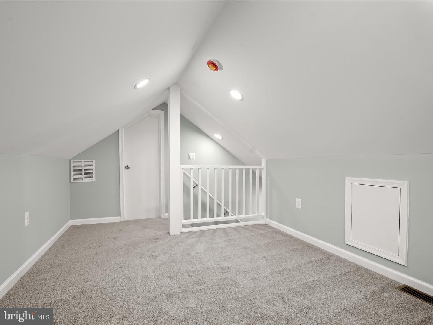 2917 E LEE AVE, ALEXANDRIA, Virginia 22306, 4 Bedrooms Bedrooms, ,3 BathroomsBathrooms,Residential,For sale,2917 E LEE AVE,VAFX2257516 MLS # VAFX2257516