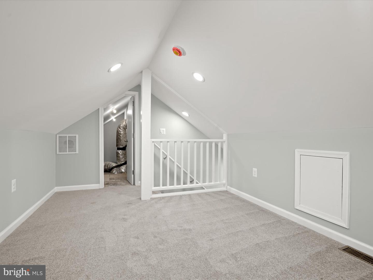 2917 E LEE AVE, ALEXANDRIA, Virginia 22306, 4 Bedrooms Bedrooms, ,3 BathroomsBathrooms,Residential,For sale,2917 E LEE AVE,VAFX2257516 MLS # VAFX2257516