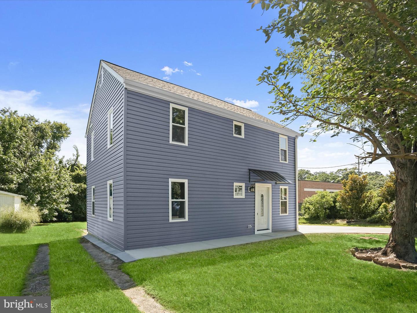 2917 E LEE AVE, ALEXANDRIA, Virginia 22306, 4 Bedrooms Bedrooms, ,3 BathroomsBathrooms,Residential,For sale,2917 E LEE AVE,VAFX2257516 MLS # VAFX2257516