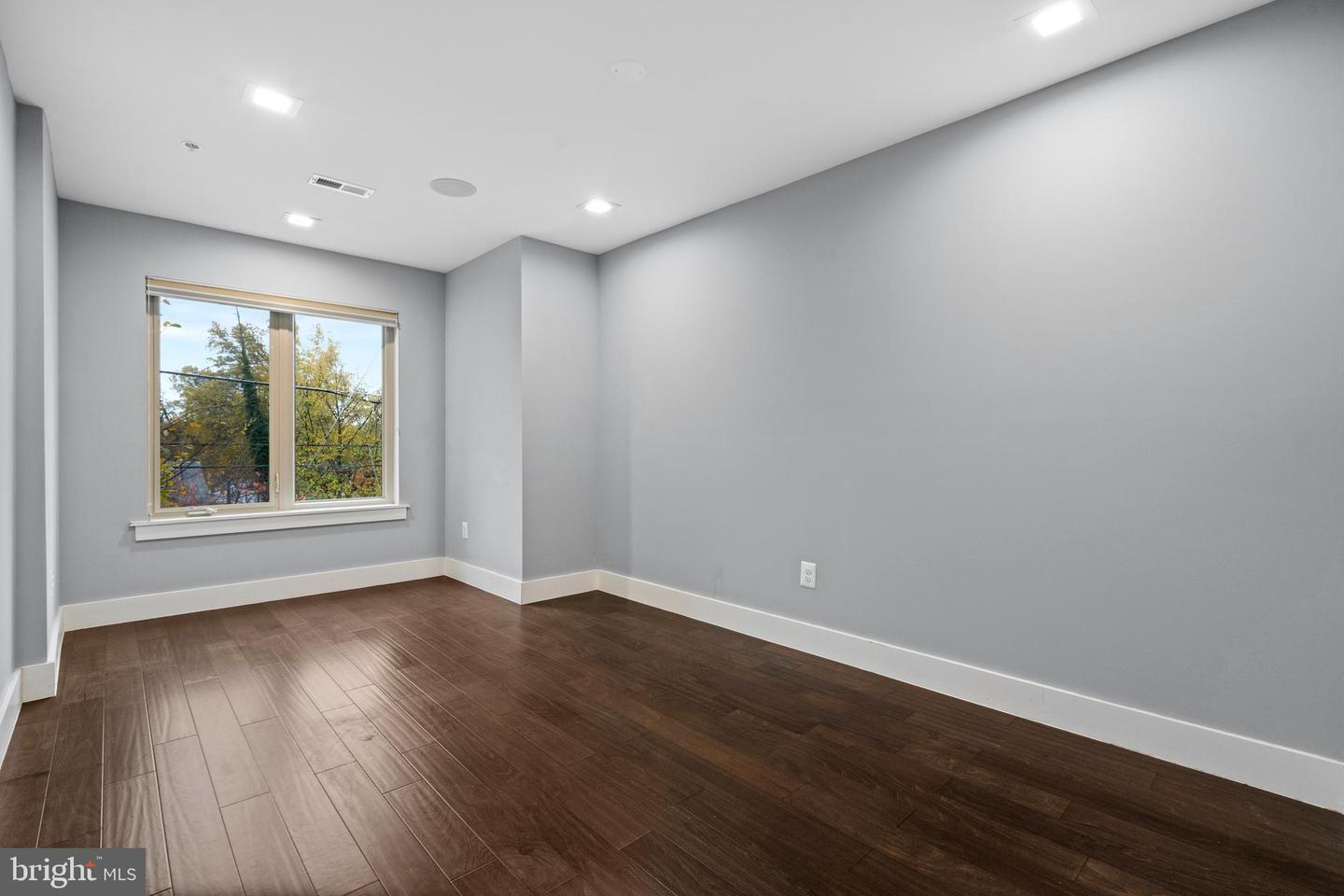 5700 BLAIR RD NE, WASHINGTON, District Of Columbia 20011, 5 Bedrooms Bedrooms, ,4 BathroomsBathrooms,Residential,For sale,5700 BLAIR RD NE,DCDC2198204 MLS # DCDC2198204