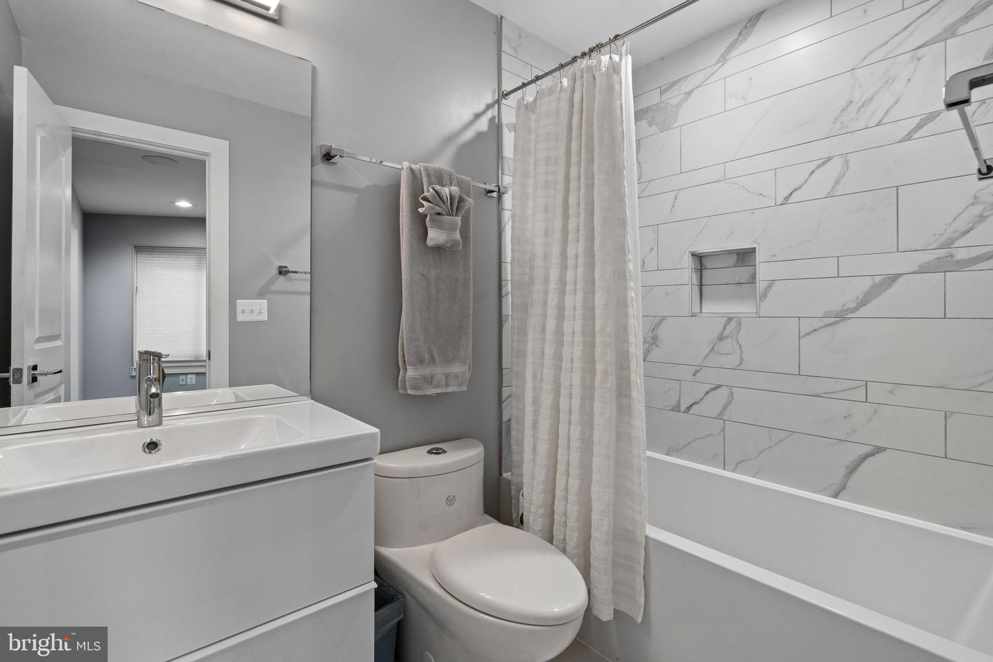 5700 BLAIR RD NE, WASHINGTON, District Of Columbia 20011, 5 Bedrooms Bedrooms, ,4 BathroomsBathrooms,Residential,For sale,5700 BLAIR RD NE,DCDC2198204 MLS # DCDC2198204