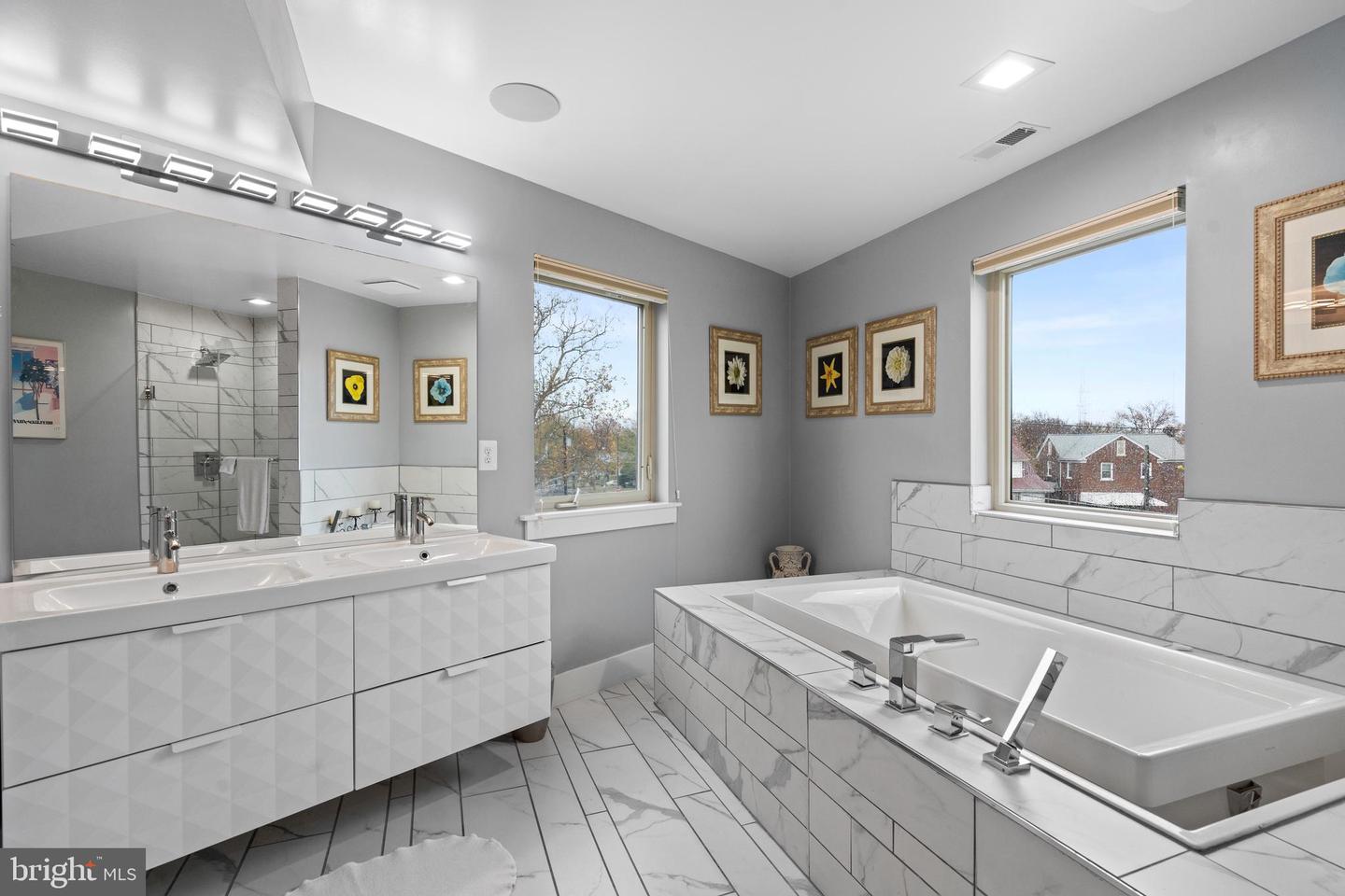 5700 BLAIR RD NE, WASHINGTON, District Of Columbia 20011, 5 Bedrooms Bedrooms, ,4 BathroomsBathrooms,Residential,For sale,5700 BLAIR RD NE,DCDC2198204 MLS # DCDC2198204