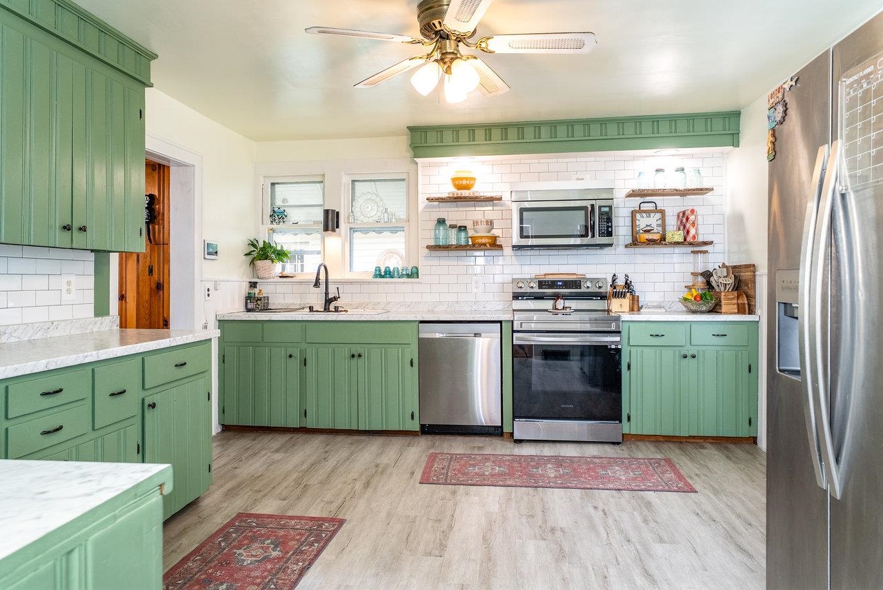 114 SECOND ST, SHENANDOAH, Virginia 22849, 3 Bedrooms Bedrooms, ,1 BathroomBathrooms,Residential,114 SECOND ST,667116 MLS # 667116