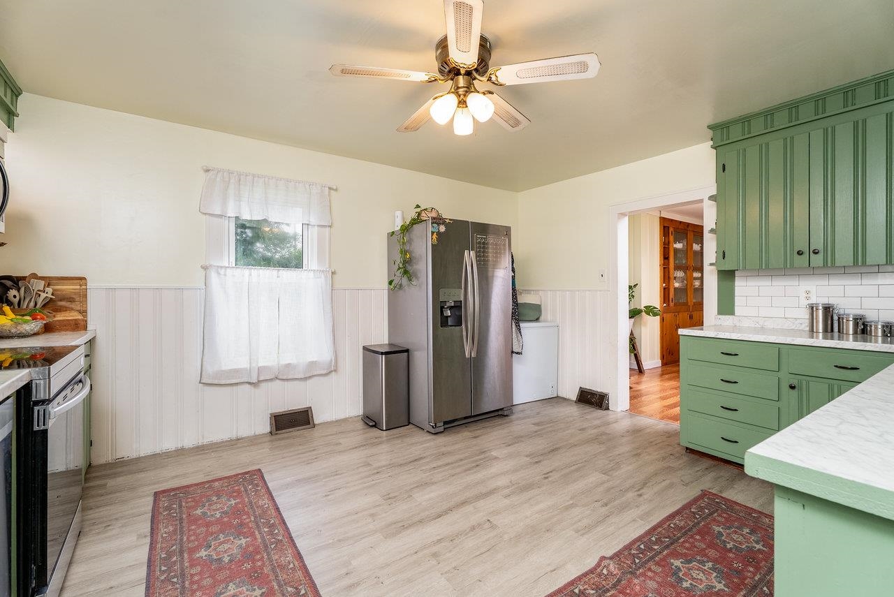 114 SECOND ST, SHENANDOAH, Virginia 22849, 3 Bedrooms Bedrooms, ,1 BathroomBathrooms,Residential,114 SECOND ST,667116 MLS # 667116