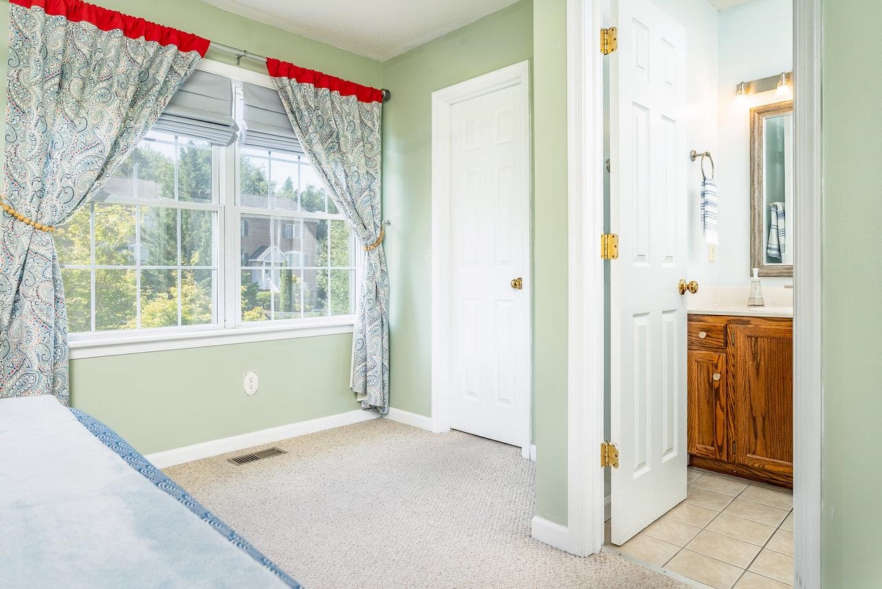 293 EMERALD DR, HARRISONBURG, Virginia 22801, 3 Bedrooms Bedrooms, ,2 BathroomsBathrooms,Residential,293 EMERALD DR,667121 MLS # 667121