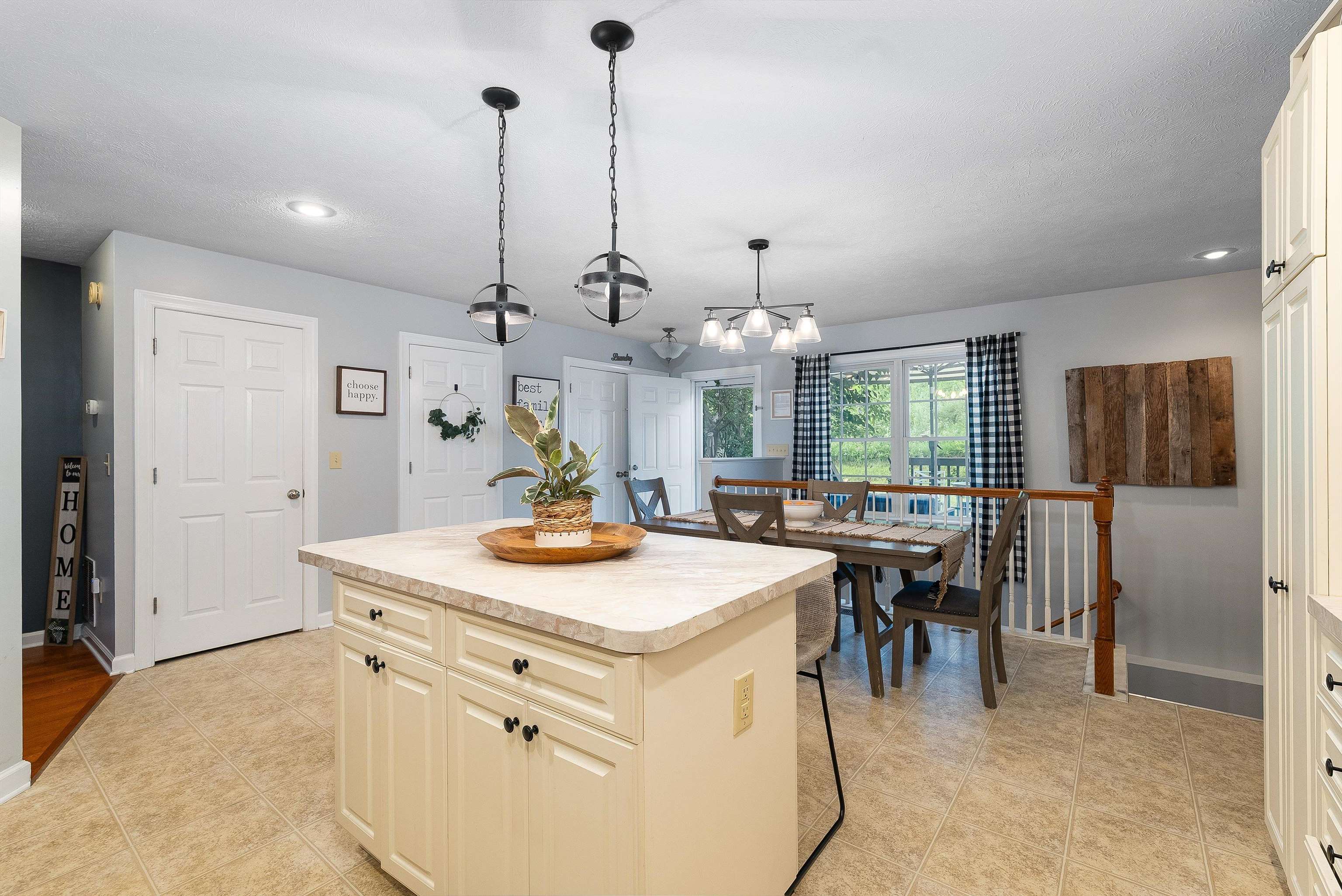 2009 BUTTONWOOD CT, HARRISONBURG, Virginia 22802, 3 Bedrooms Bedrooms, ,3 BathroomsBathrooms,Residential,2009 BUTTONWOOD CT,667124 MLS # 667124