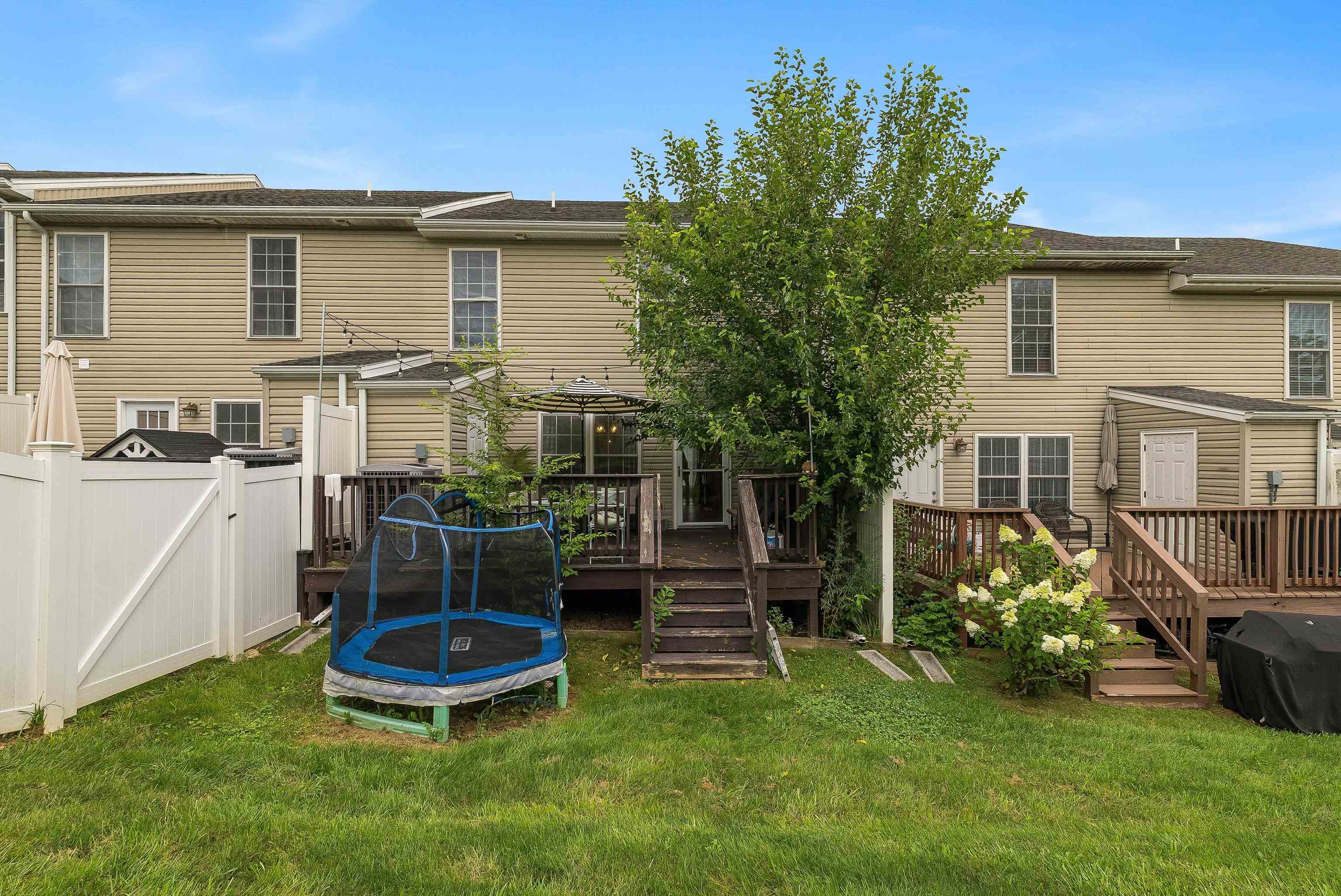 2009 BUTTONWOOD CT, HARRISONBURG, Virginia 22802, 3 Bedrooms Bedrooms, ,3 BathroomsBathrooms,Residential,2009 BUTTONWOOD CT,667124 MLS # 667124