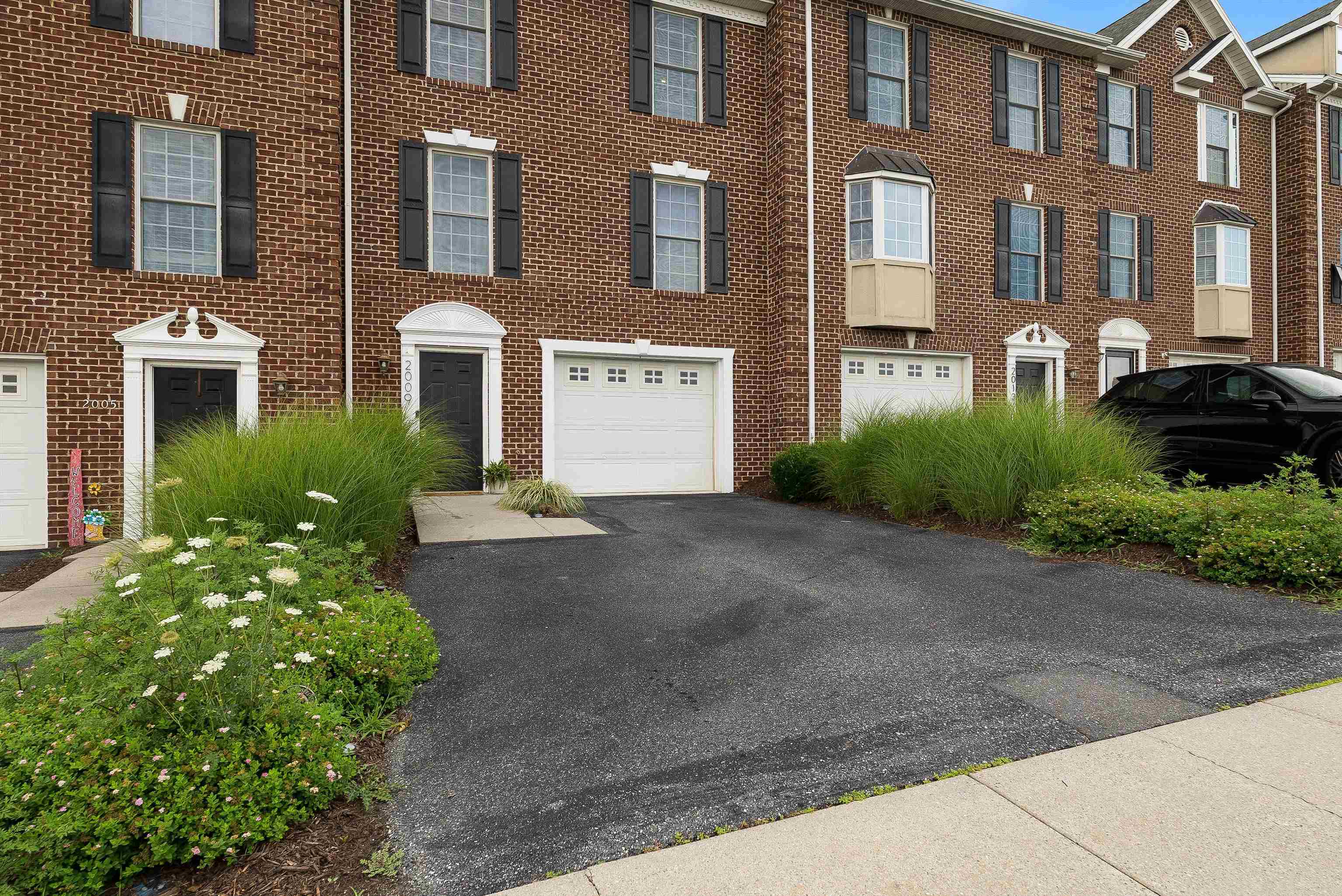 2009 BUTTONWOOD CT, HARRISONBURG, Virginia 22802, 3 Bedrooms Bedrooms, ,3 BathroomsBathrooms,Residential,2009 BUTTONWOOD CT,667124 MLS # 667124