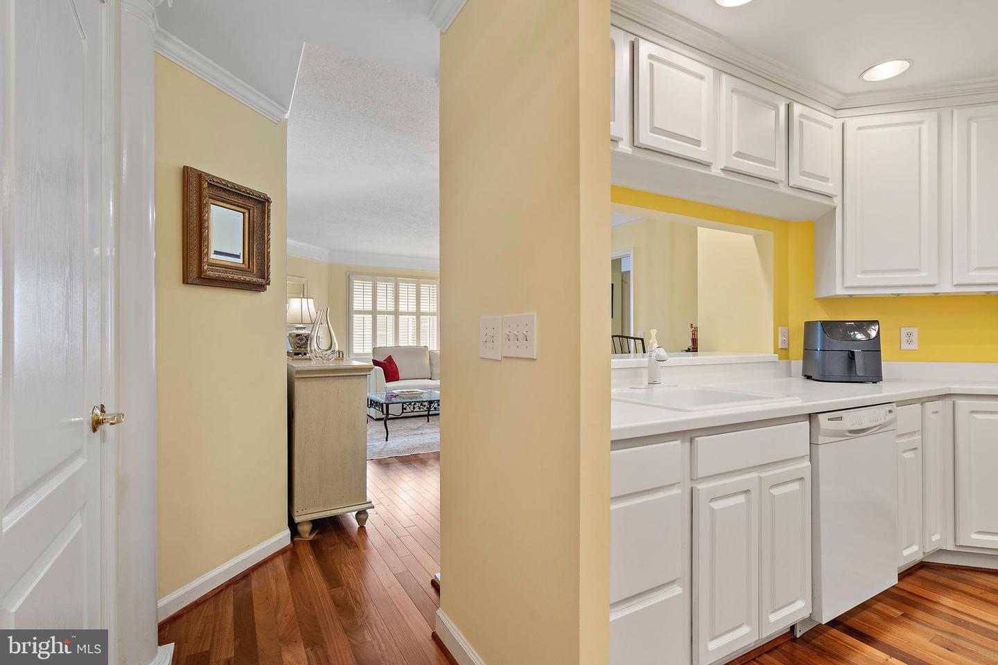 901 N MONROE ST #509, ARLINGTON, Virginia 22201, 2 Bedrooms Bedrooms, ,2 BathroomsBathrooms,Residential,For sale,901 N MONROE ST #509,VAAR2060390 MLS # VAAR2060390