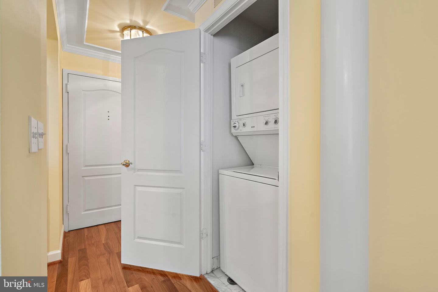 901 N MONROE ST #509, ARLINGTON, Virginia 22201, 2 Bedrooms Bedrooms, ,2 BathroomsBathrooms,Residential,For sale,901 N MONROE ST #509,VAAR2060390 MLS # VAAR2060390