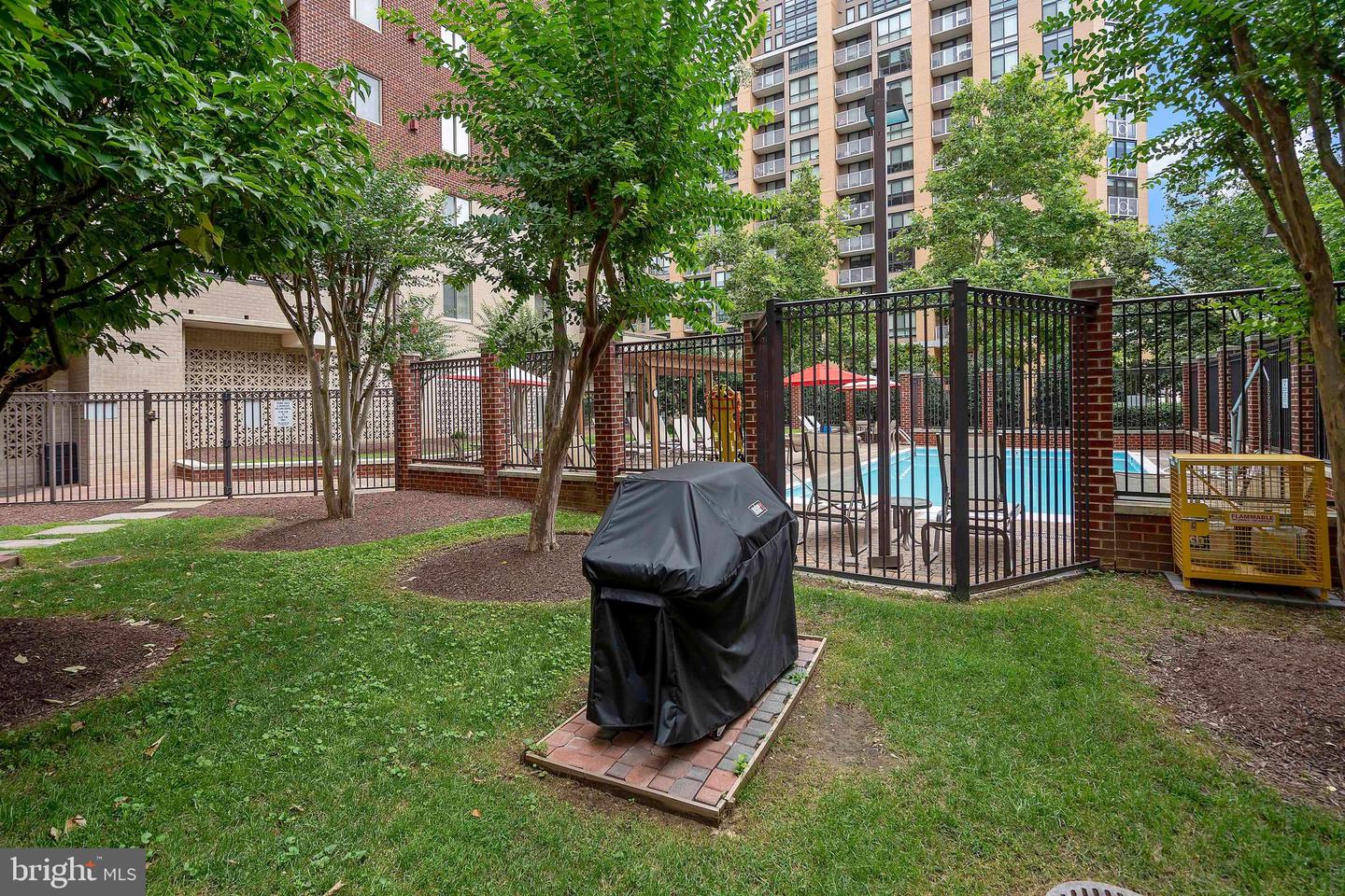 901 N MONROE ST #509, ARLINGTON, Virginia 22201, 2 Bedrooms Bedrooms, ,2 BathroomsBathrooms,Residential,For sale,901 N MONROE ST #509,VAAR2060390 MLS # VAAR2060390