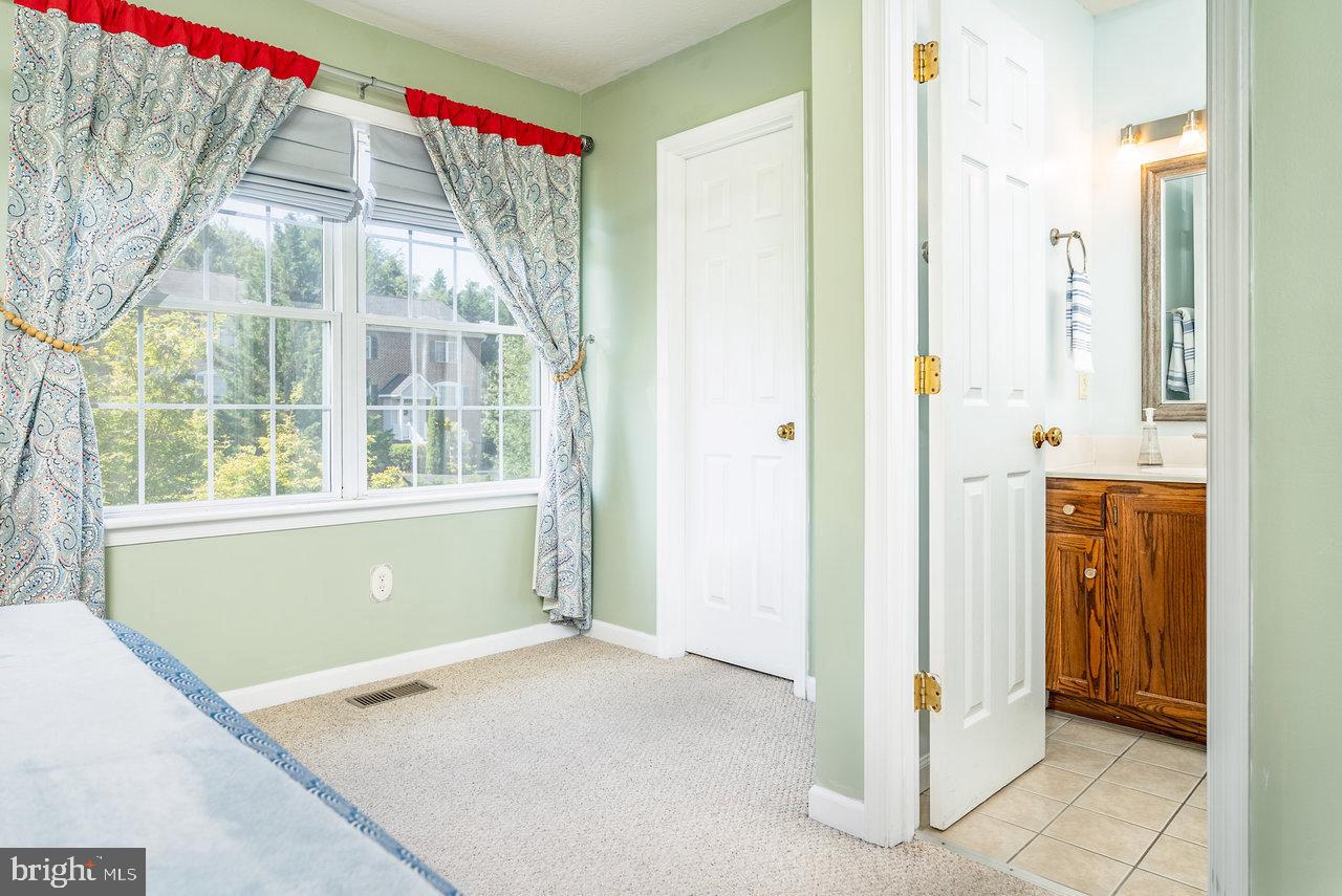 293 EMERALD DR, HARRISONBURG, Virginia 22801, 3 Bedrooms Bedrooms, ,2 BathroomsBathrooms,Residential,For sale,293 EMERALD DR,VAHC2000448 MLS # VAHC2000448