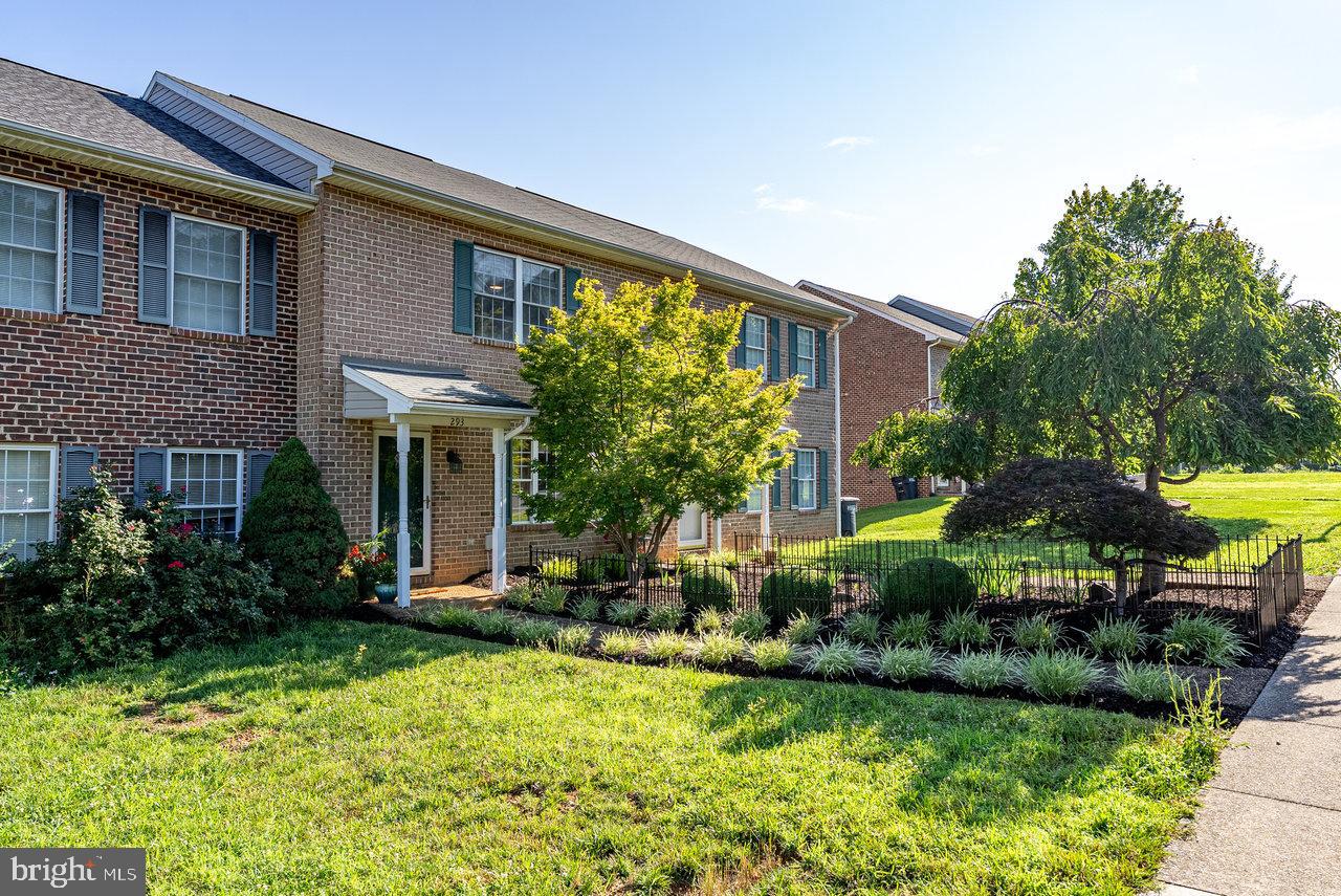 293 EMERALD DR, HARRISONBURG, Virginia 22801, 3 Bedrooms Bedrooms, ,2 BathroomsBathrooms,Residential,For sale,293 EMERALD DR,VAHC2000448 MLS # VAHC2000448