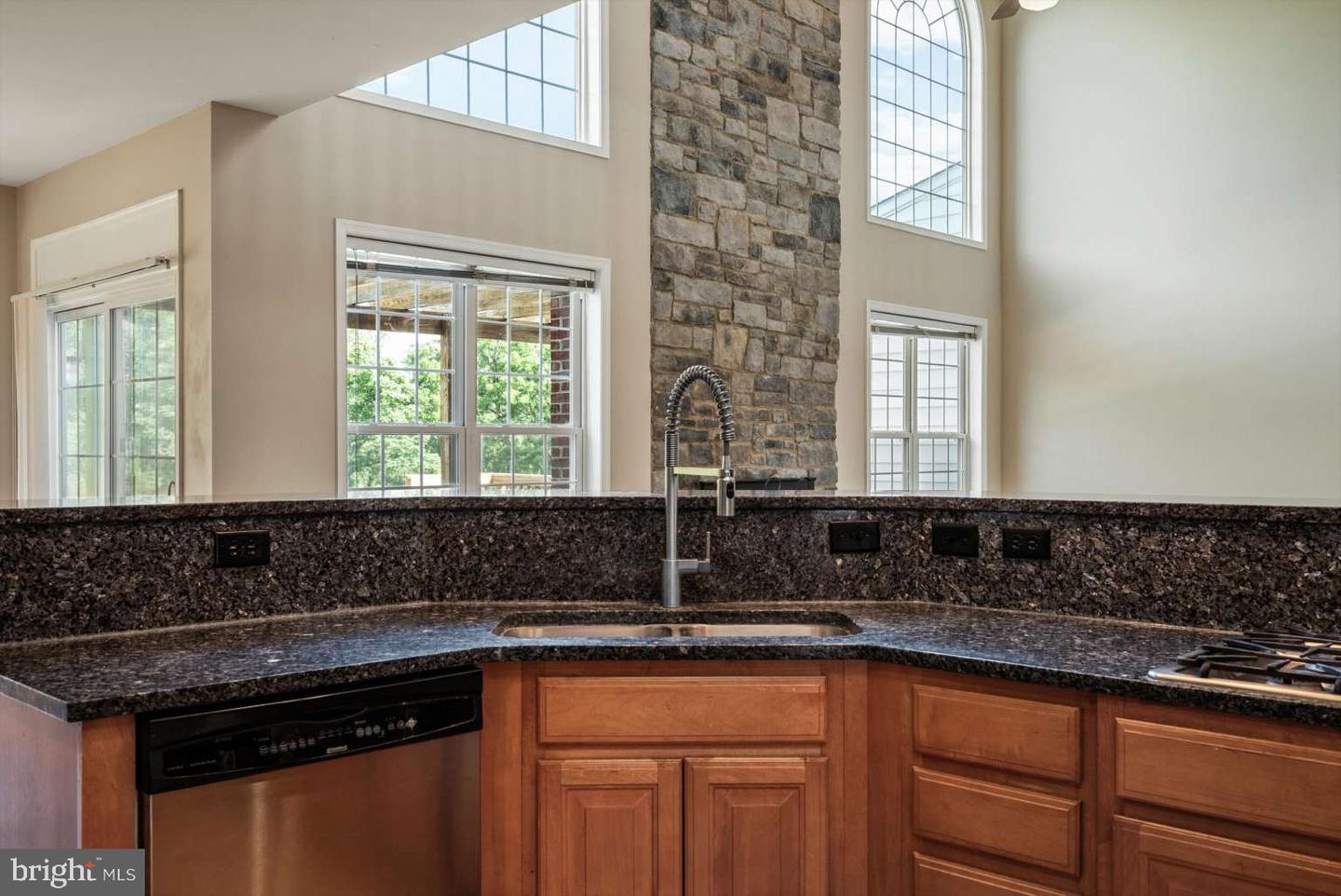 11555 MICA PL, LOVETTSVILLE, Virginia 20180, 4 Bedrooms Bedrooms, 11 Rooms Rooms,3 BathroomsBathrooms,Residential,For sale,11555 MICA PL,VALO2102486 MLS # VALO2102486