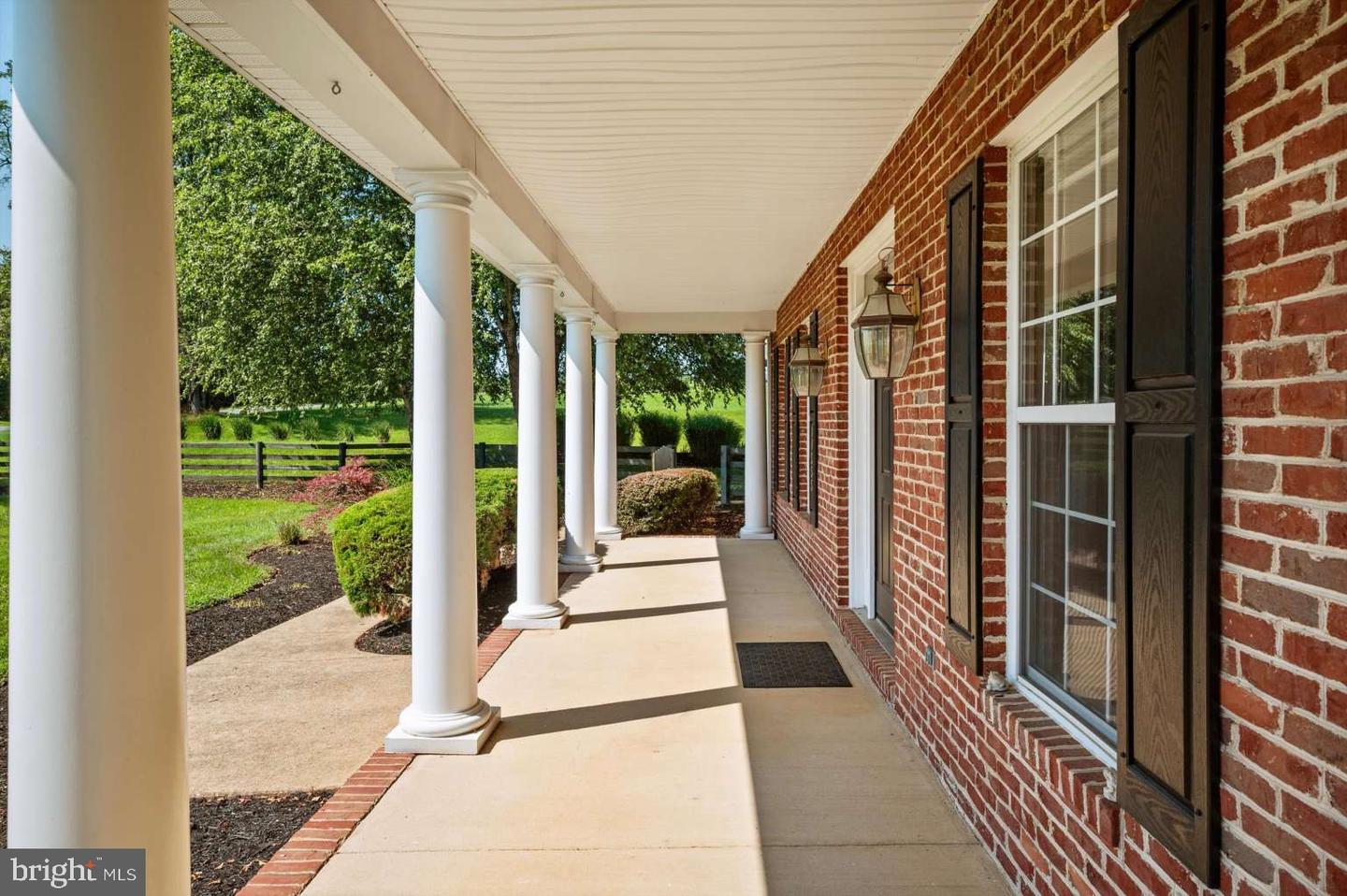 11555 MICA PL, LOVETTSVILLE, Virginia 20180, 4 Bedrooms Bedrooms, 11 Rooms Rooms,3 BathroomsBathrooms,Residential,For sale,11555 MICA PL,VALO2102486 MLS # VALO2102486