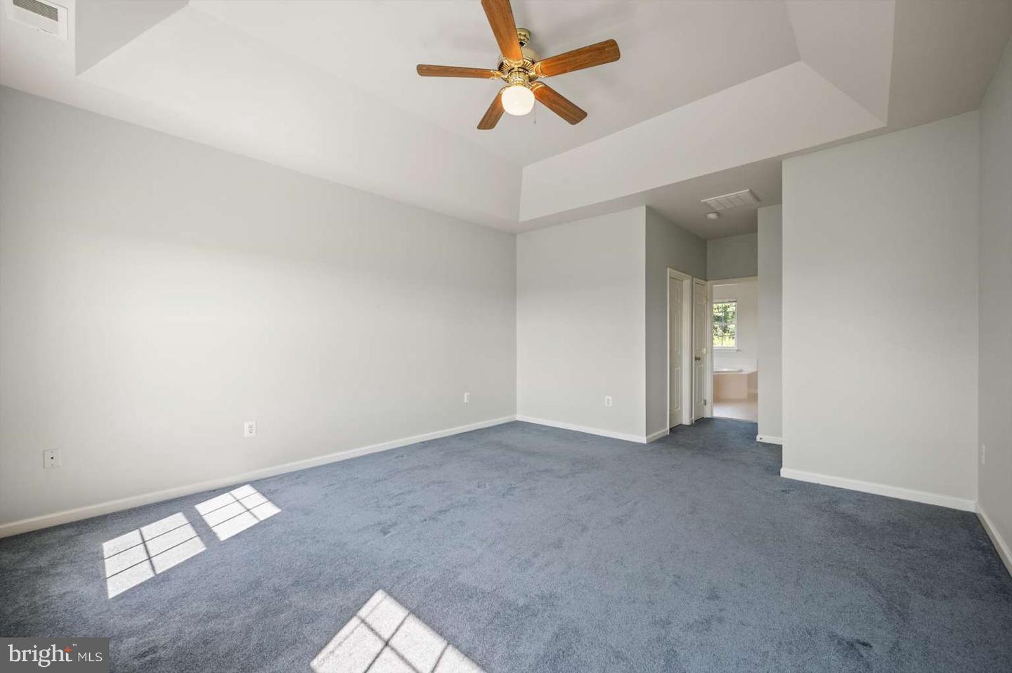 11555 MICA PL, LOVETTSVILLE, Virginia 20180, 4 Bedrooms Bedrooms, 11 Rooms Rooms,3 BathroomsBathrooms,Residential,For sale,11555 MICA PL,VALO2102486 MLS # VALO2102486