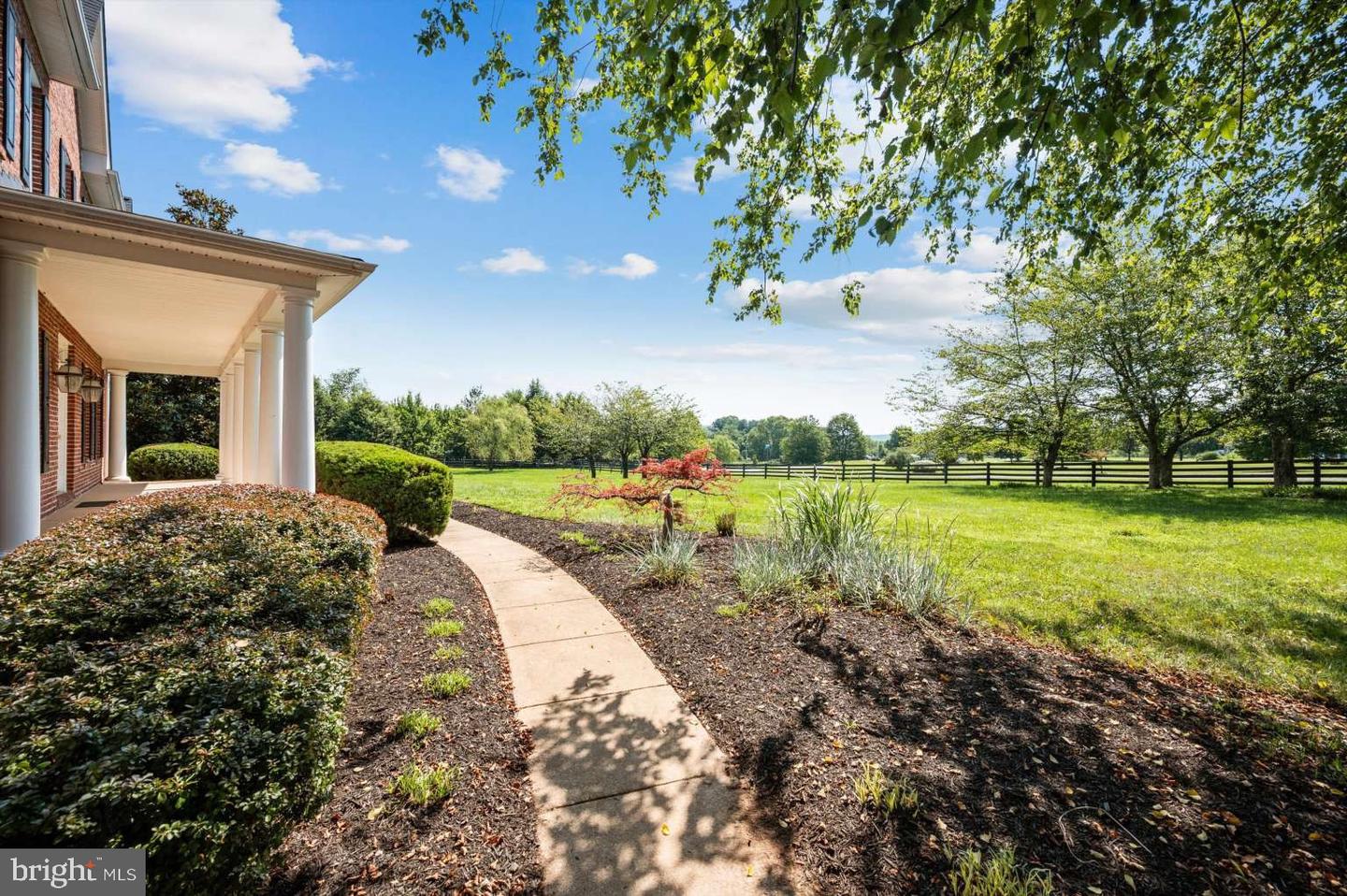 11555 MICA PL, LOVETTSVILLE, Virginia 20180, 4 Bedrooms Bedrooms, 11 Rooms Rooms,3 BathroomsBathrooms,Residential,For sale,11555 MICA PL,VALO2102486 MLS # VALO2102486