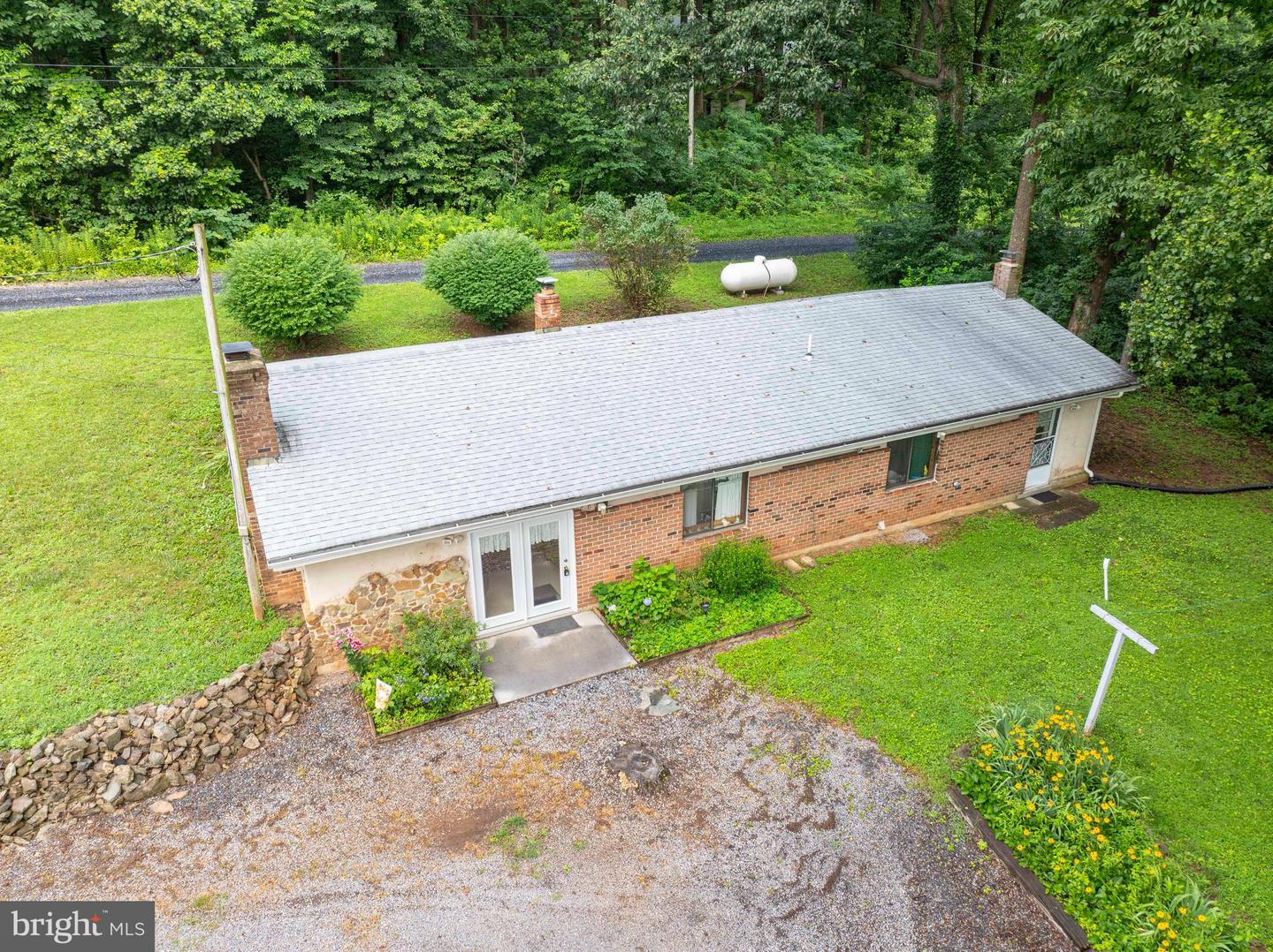 112 HIGHLAND WAY, CHESTER GAP, Virginia 22623, 3 Bedrooms Bedrooms, ,1 BathroomBathrooms,Residential,For sale,112 HIGHLAND WAY,VARP2002192 MLS # VARP2002192