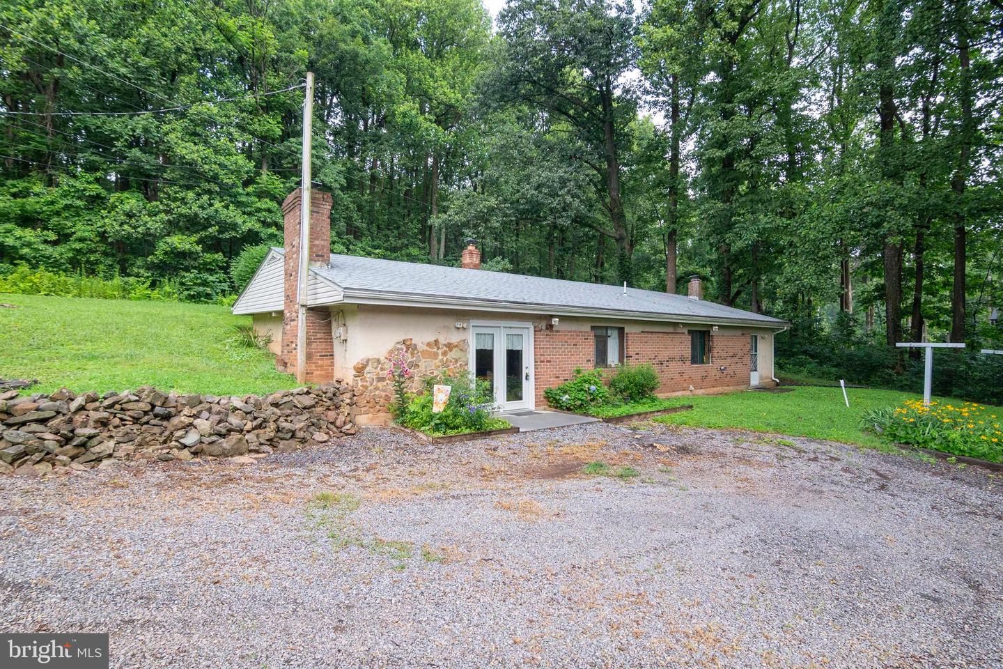 112 HIGHLAND WAY, CHESTER GAP, Virginia 22623, 3 Bedrooms Bedrooms, ,1 BathroomBathrooms,Residential,For sale,112 HIGHLAND WAY,VARP2002192 MLS # VARP2002192