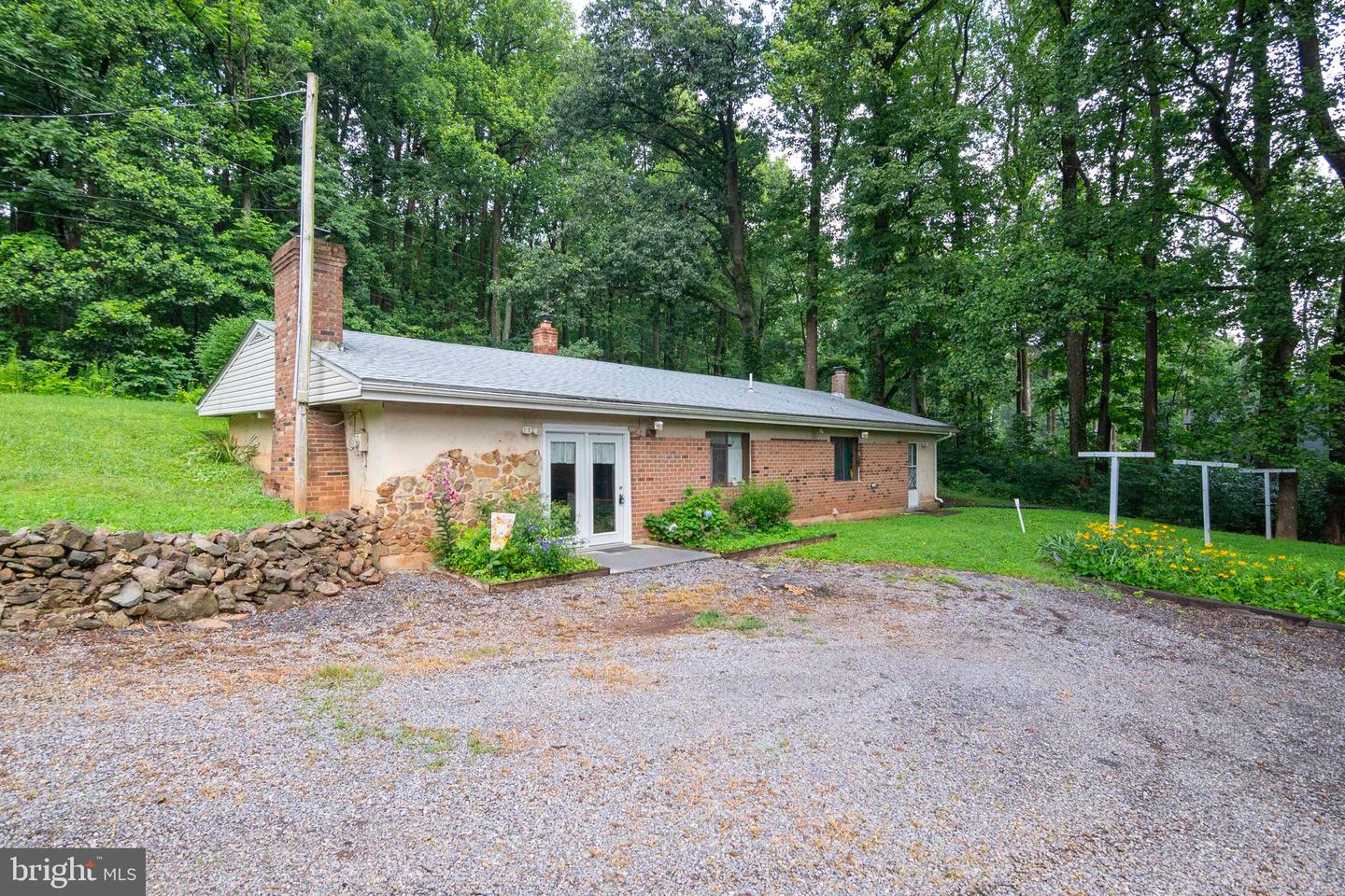 112 HIGHLAND WAY, CHESTER GAP, Virginia 22623, 3 Bedrooms Bedrooms, ,1 BathroomBathrooms,Residential,For sale,112 HIGHLAND WAY,VARP2002192 MLS # VARP2002192
